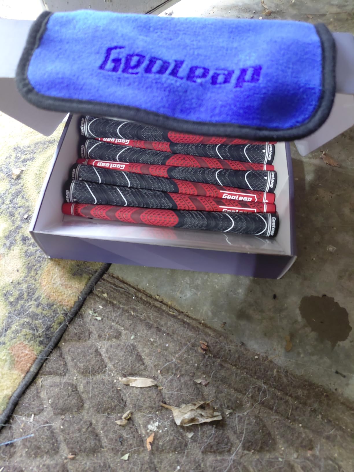Geoleap Golf Grips Set of 13- Grips with Tapes and Grips with All Repair Kits customer photo 2