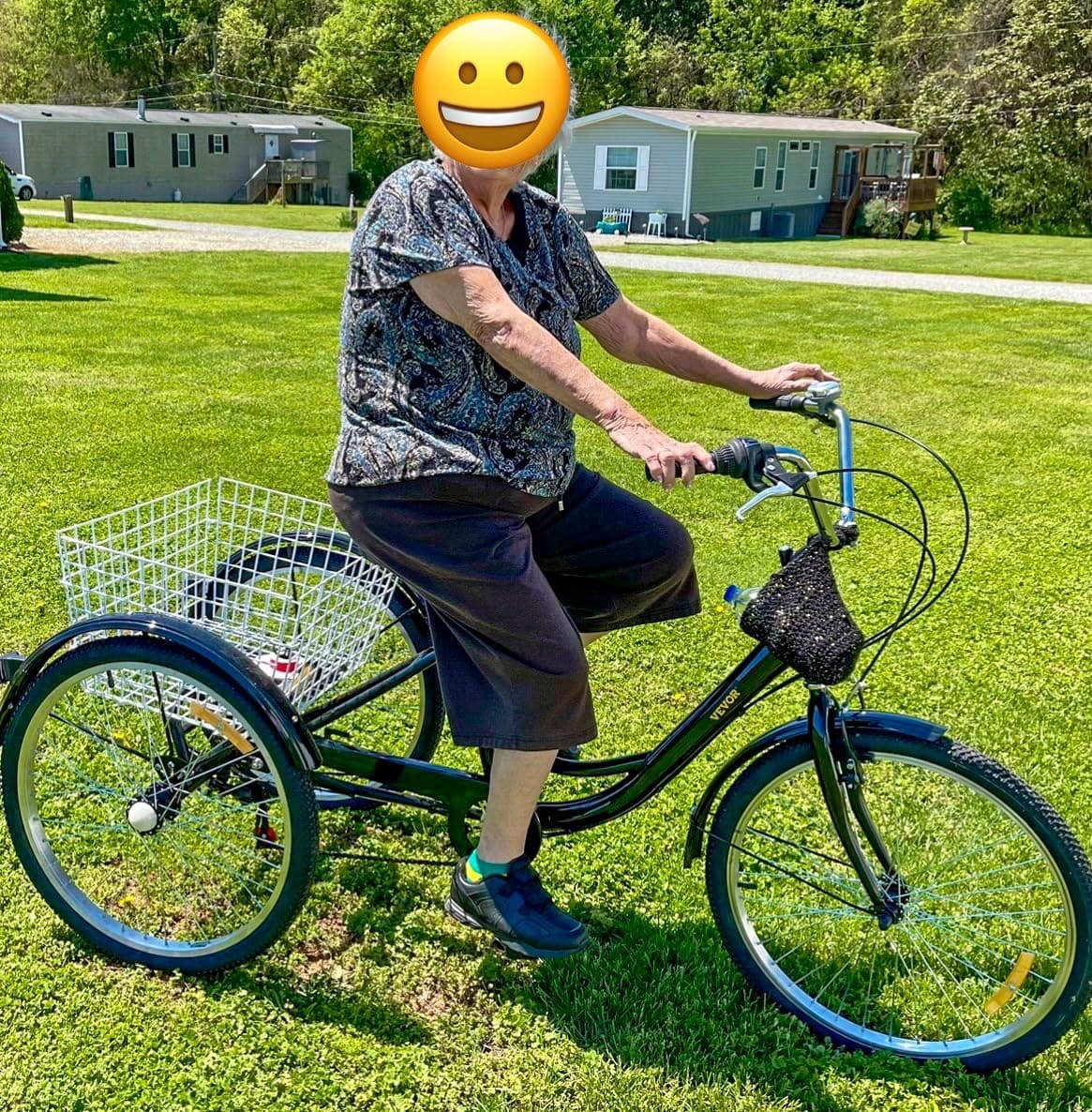 VEVOR Folding Adult Tricycle, Adult Folding Trikes, 3 Wheel Cruiser Bike with Large Basket & Adjustable Seat, Shopping Picnic Foldable Tricycles for Women, Men, Seniors customer photo 2