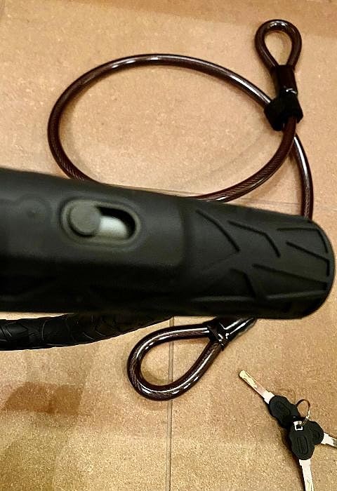 Heavy Duty Bike U Lock - Super Strong 12 Ton Shear, 20mm U Shape Lock Anti-Theft Silicone Covered Electric Scooter Lock Keyhole with Sliding Cover 4ft Steel Cable with Mounting Bracket and 3 Keys(S) customer photo 2
