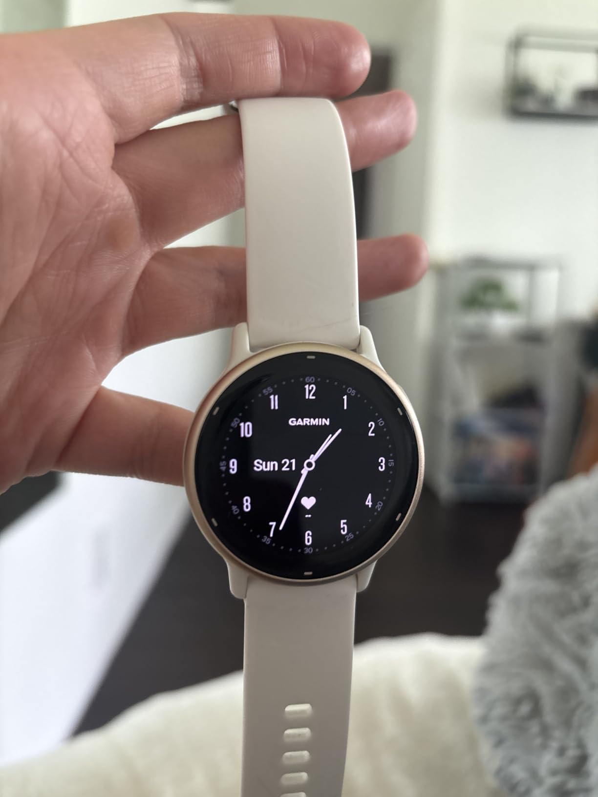 Garmin vívoactive 5, Health & Fitness GPS Smartwatch, 42mm, Ivory - 24/7 Health Monitoring, Built-In Sports Apps, Sleep Coach, Body Battery Energy Monitoring, Workout Benefit & Recovery Time customer photo 2