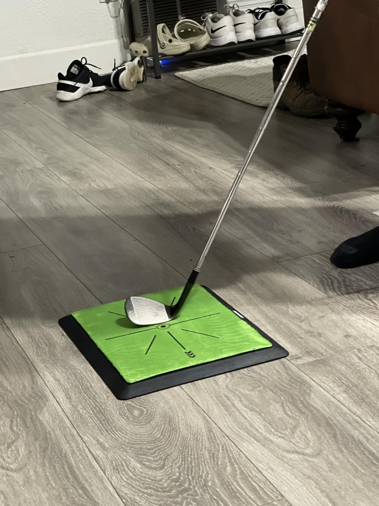 COSPOPTIC Golf Hitting Mat with Swing Path Feedback, Heavy-Duty Rubber Base Anti-Slip Golf Training Mat, Extra Replaceable Surface, Portable Practice Mat for Home Office Garage Yard Indoor Outdoor customer photo 1