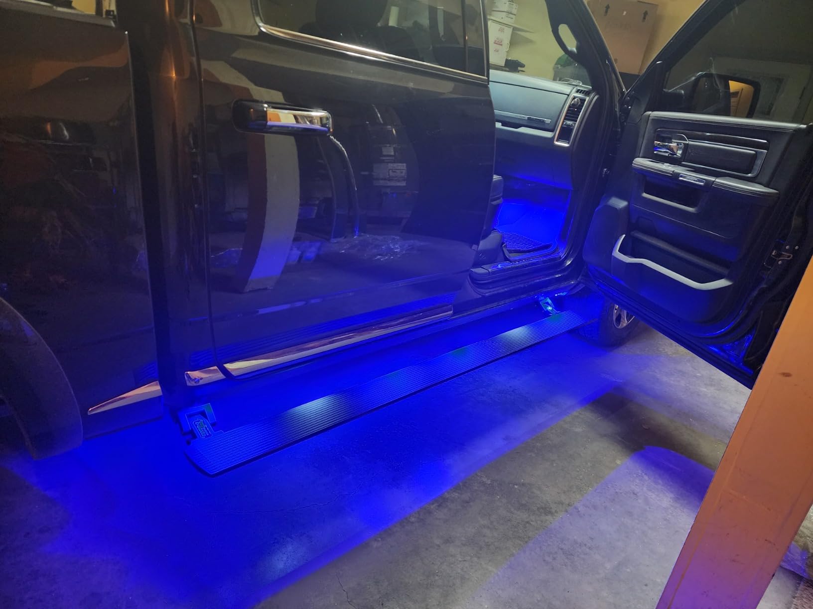 Rough Country Power Running Boards with LED Step Lights for Ram 1500, Crew Cab (2009-2018) - Dual Motor Electric Powerstep Board & Retractable Truck Steps customer photo 1