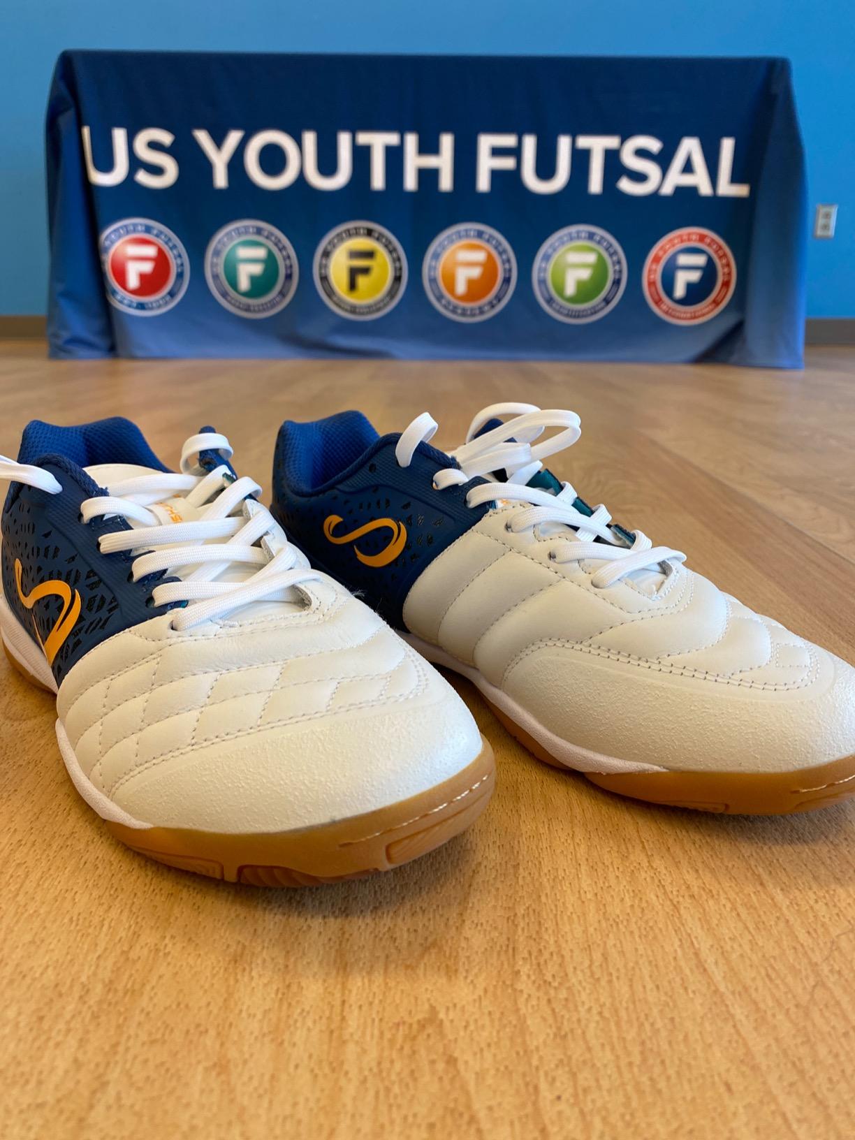 SENDA Ushuaia Pro 2.0 Indoor Soccer, Court, and Futsal Shoes customer photo 1