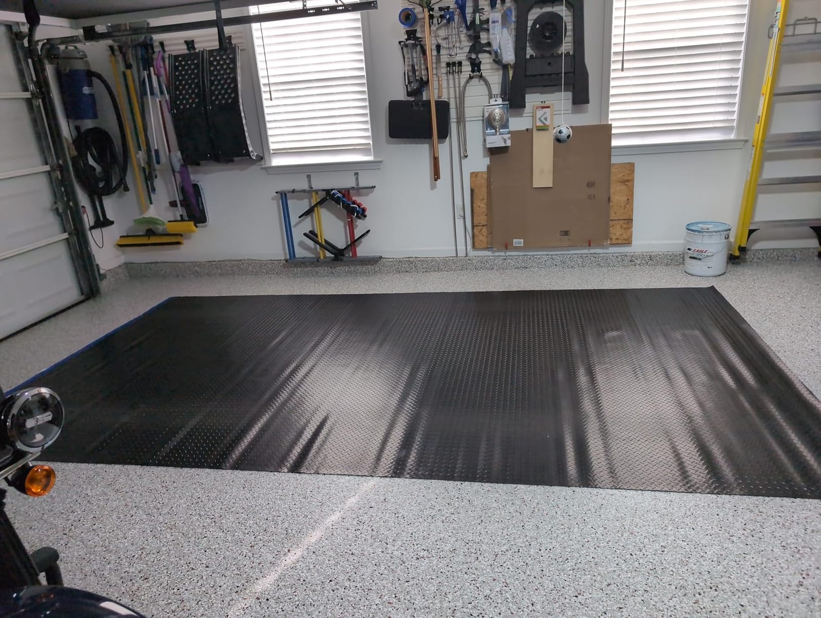 TUFFIOM 7.5 x 17 FT Garage Floor Mat, Thickened Diamond Plate PVC Garage Mats Flooring Roll for Under Car, Garage Car Parking Mats for Compact SUVS, Sports Car customer photo 2
