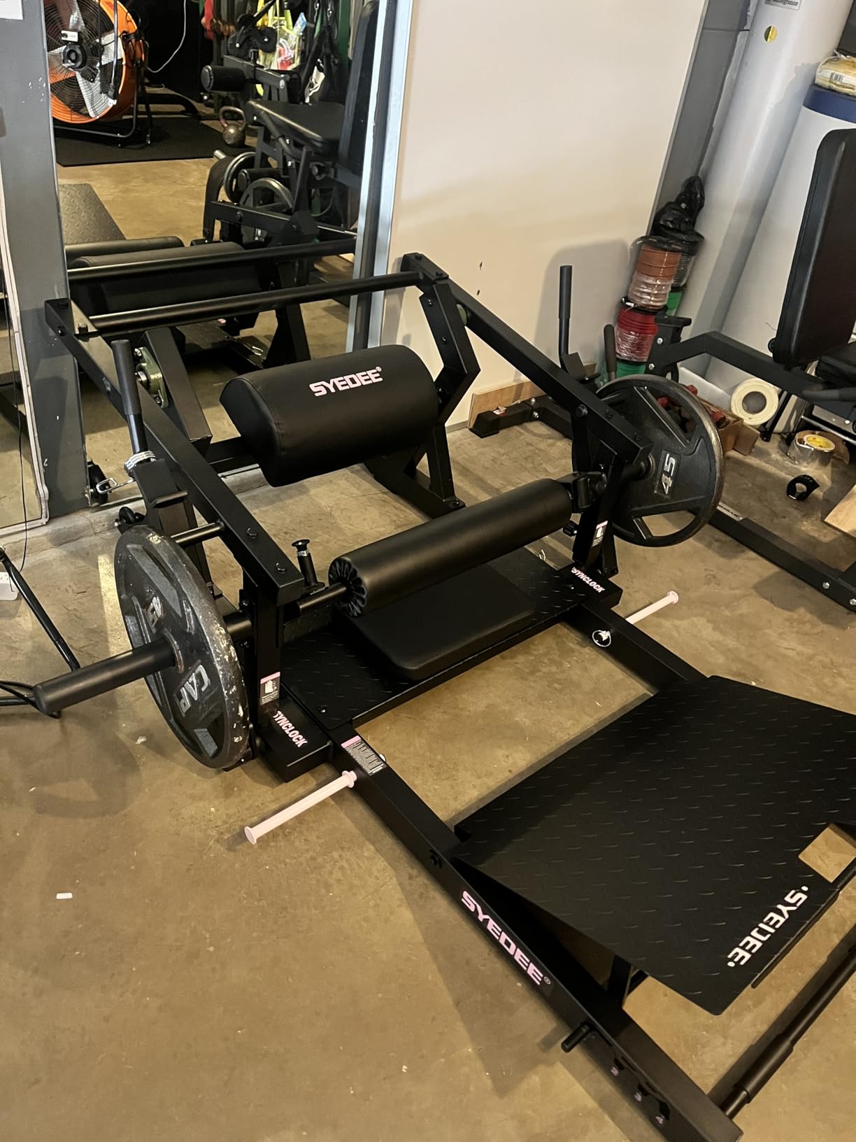 GMWD Hip Thrust Machine, 800LBS Plate-Loaded Glute Bridge Machine with Weight Holder, Heavy Duty Butt Exercise Equipment for Glute Muscles Building and Butt Shaping, Adjustable Footboard customer photo 1