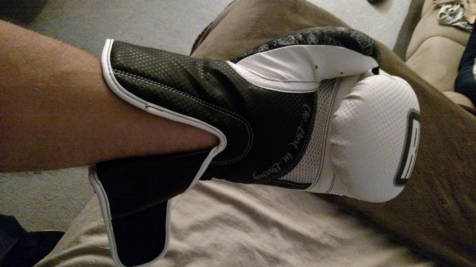 Ringside Apex Flash Sparring Gloves, IMF-Tech Boxing Gloves with Secure Wrist Support customer photo 1