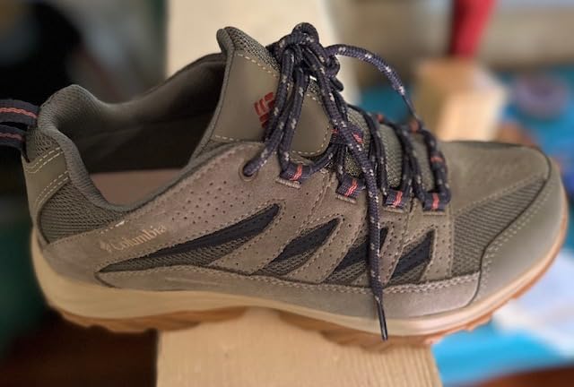 Columbia Women's Crestwood Waterproof Hiking Shoes customer photo 1