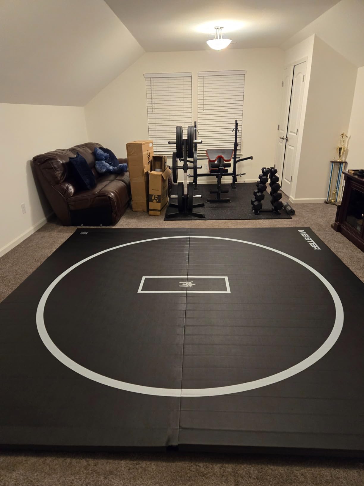 Meister FlexFloor Wrestling Mat - 10ft x 10ft Roll-Up Pro Training Mat for Home & Gym customer photo 1