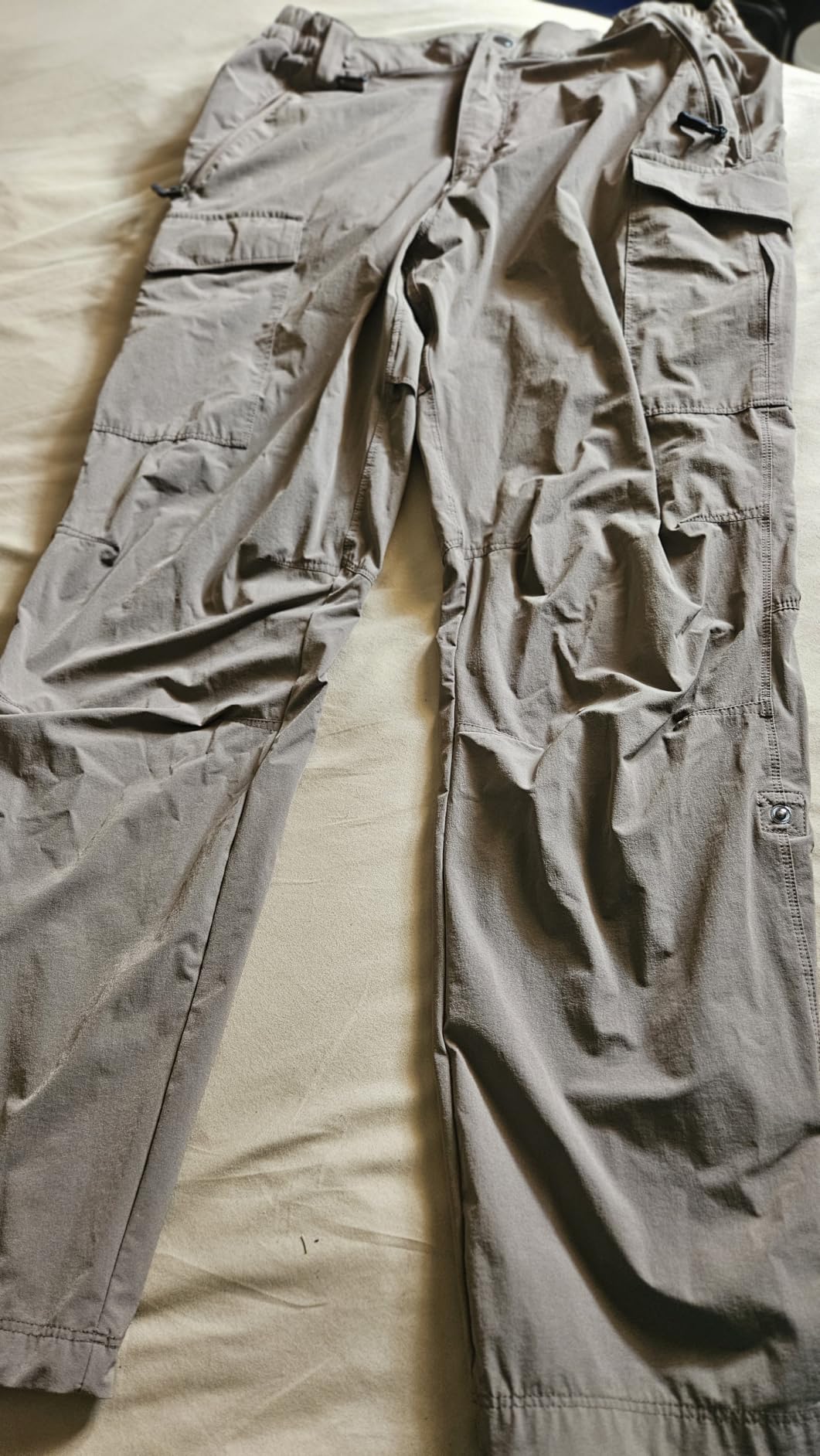 Moosehill Men's Hiking Pants: Lightweight & Stretch | Inner-thigh Vents, Roll-Up Legs, 6 Pockets, Breathable, Quick Dry customer photo 1