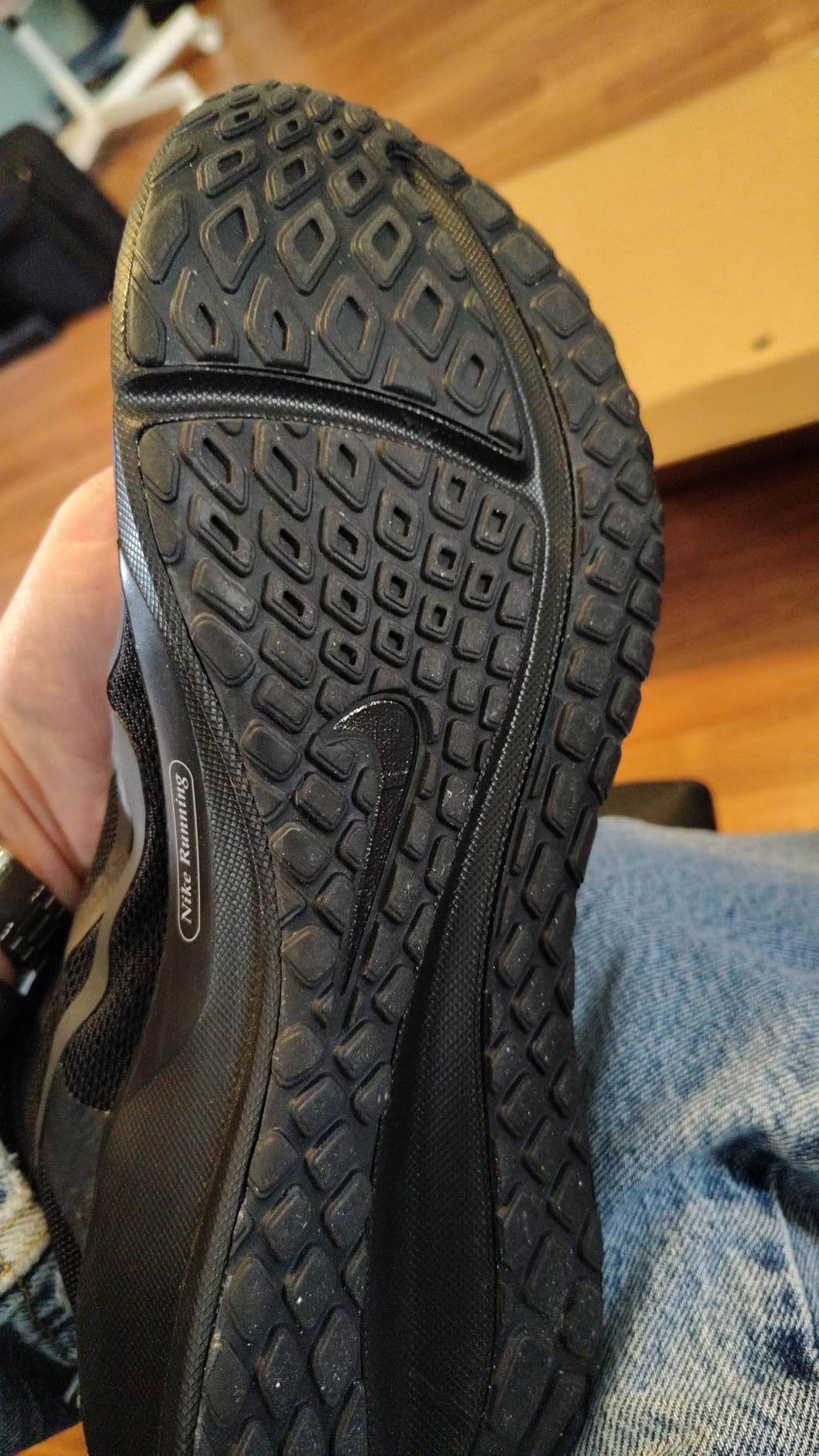 Nike Men's Downshifter 13 Road Running Shoes customer photo 1