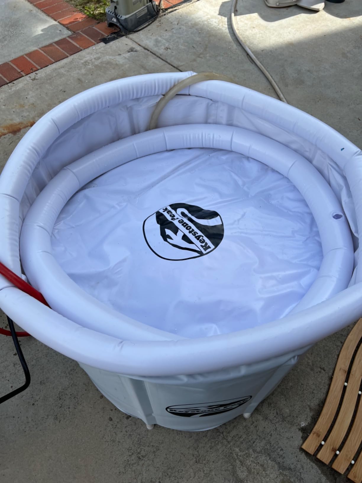 Cold Plunge Tub – Portable Ice Bath Tub for Athletes & Adults – Inflatable Bathtub for Cold Water Therapy, Sports Recovery & Wellness – Outdoor & Indoor Use – 5-Year Assurance customer photo 1