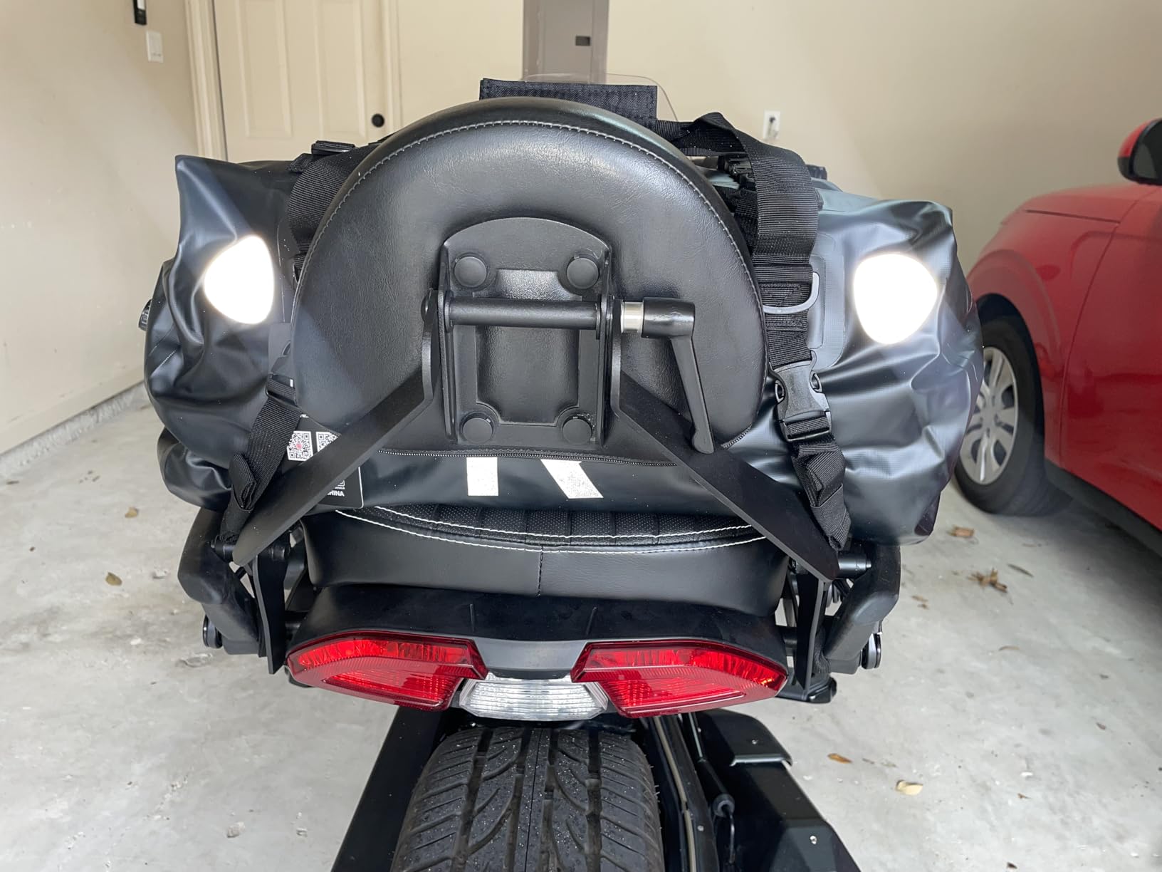 IRON JIA'S Motorcycle Dry Bag, Waterproof Duffel Bag with Roll-Top Closure | 30L Motorcycle Tail Bag, Fully Waterproof, Wet-Dry Storage, Quick Mounting, Air Valve, MOLLE, Reflective Trim customer photo 1