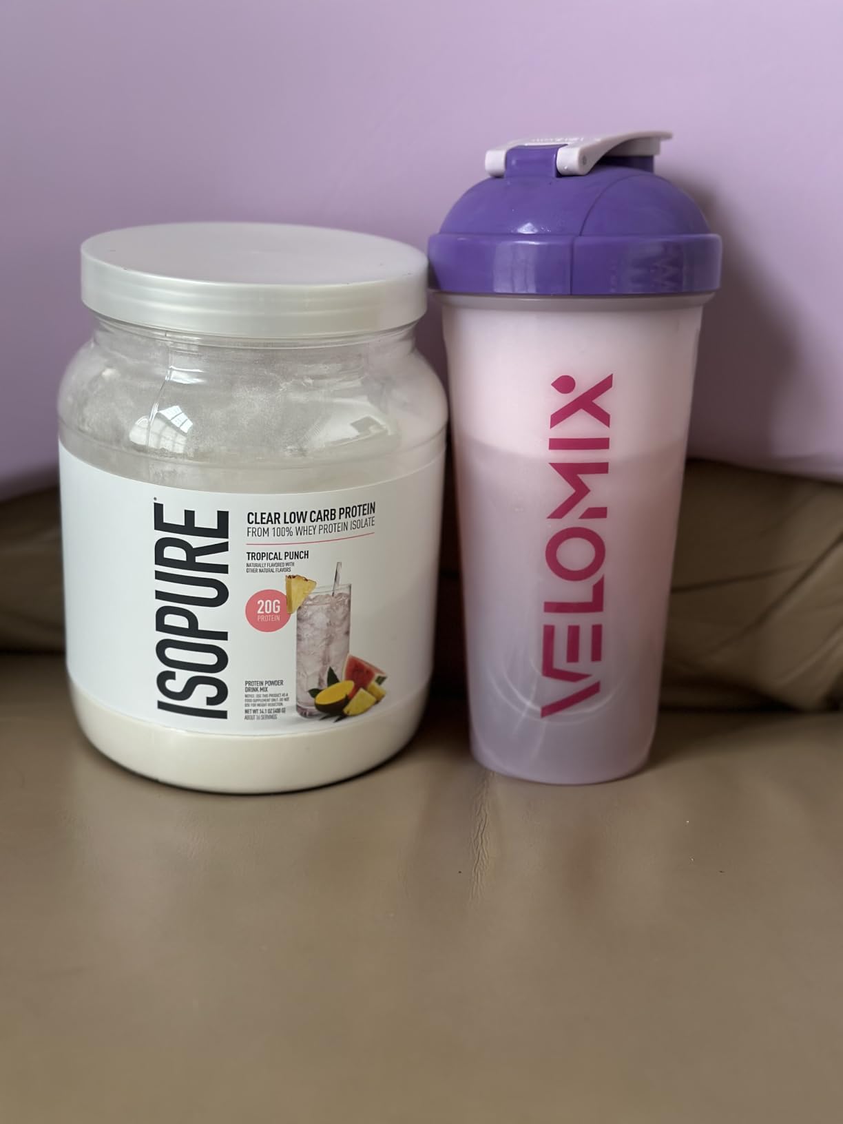 VELOMIX 2 Pack 28oz Protein Shaker Bottle for Protein Mixes, Black/Transparent customer photo 2