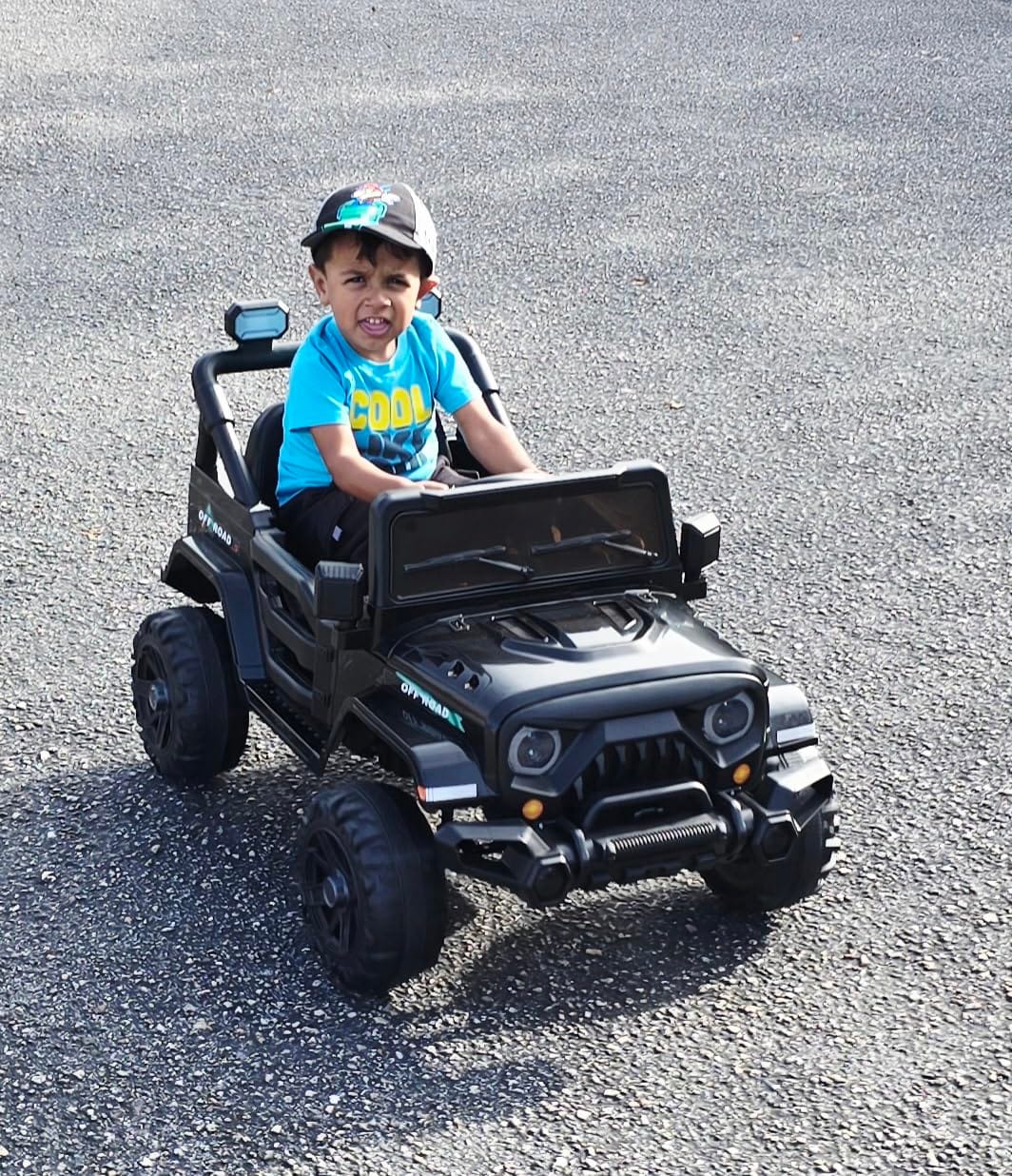 MINIATURE MOTORS 12V Kids Electric Ride on Truck Car Remote Control, Twin 35W Motors 3.5MPH Max Speed, Bluetooth Music Player, 4 Wheels Suspension LED Lights Safety Belt, Gift for Boys & Girls-Blue customer photo 2