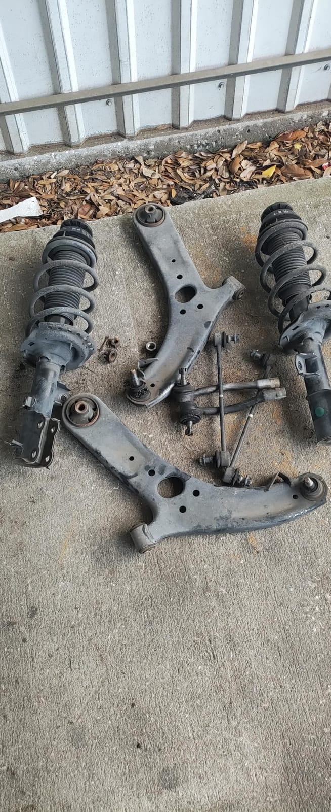 Detroit Axle Front End Suspension Kit for 2015-2018 Chevy Silverado 1500 | GMC Sierra 1500 Tahoe Yukon XL Suburban, 4 Upper Lower Control Arms w/Ball Joint 4 Inner Outer Tierods 2 Sway Bar customer photo 2