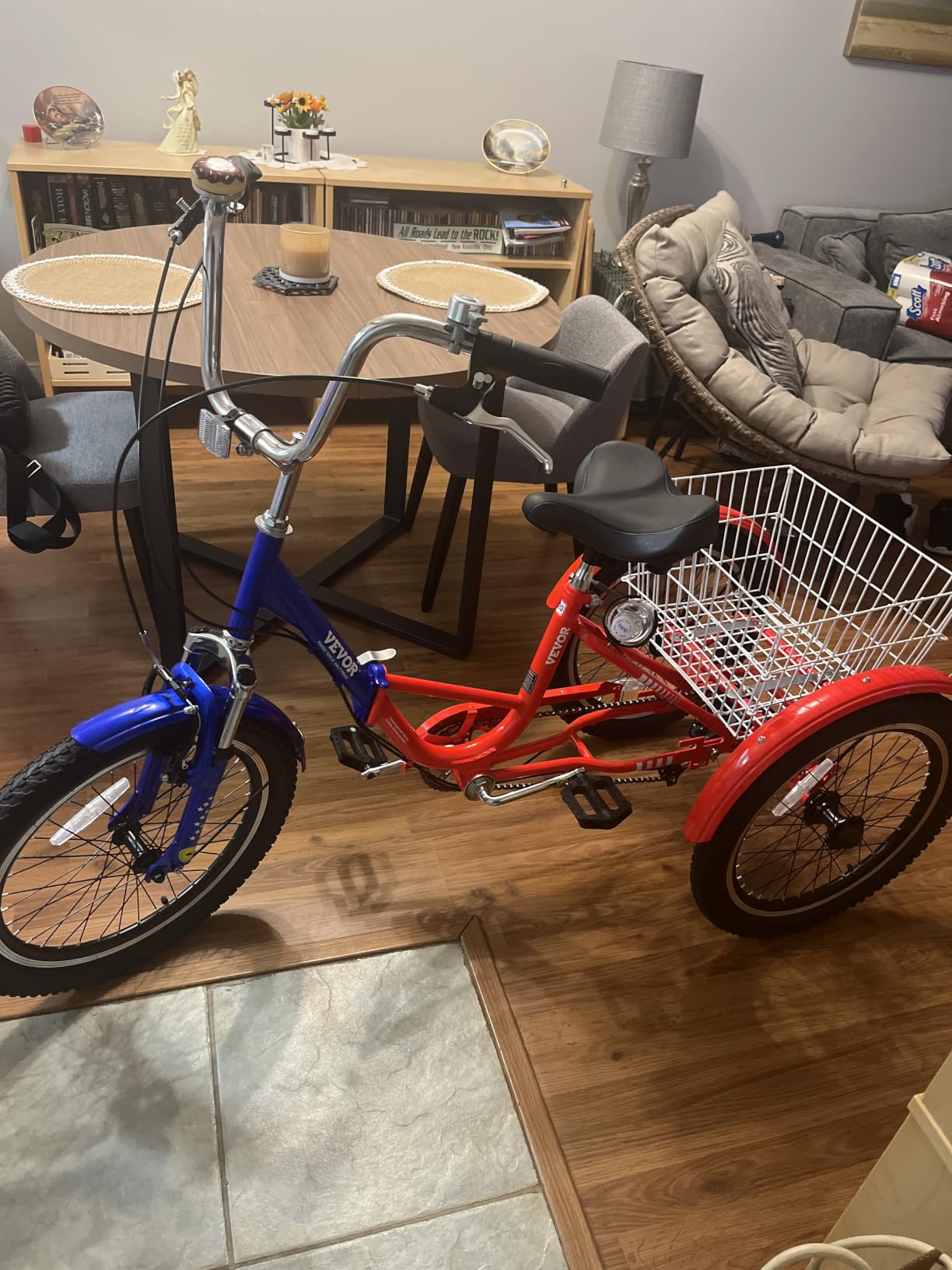 VEVOR Folding Adult Tricycle,Adult Folding Trikes, 3 Wheel Cruiser Bike with Large Basket & Adjustable Seat, Shopping Picnic Foldable Tricycles for Women, Men, Seniors customer photo 2