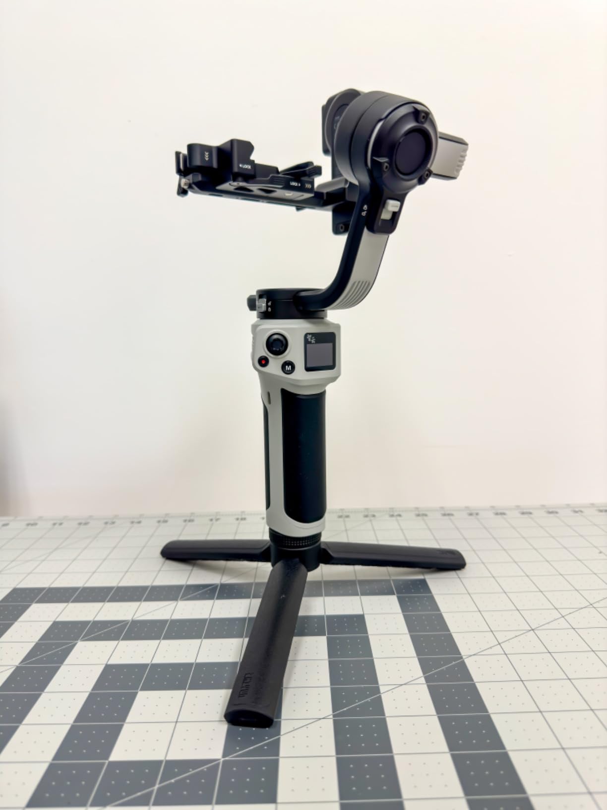 ZHIYUN CINEPEER Weebill 3E, 3-Axis Lightweight Gimbal Stabilizer for DSLR & Mirrorless Camera Canon/Sony/Panasonic/Nikon, 3KG Payload, Native Vertical Shooting, Bluetooth Shutter Control customer photo 1