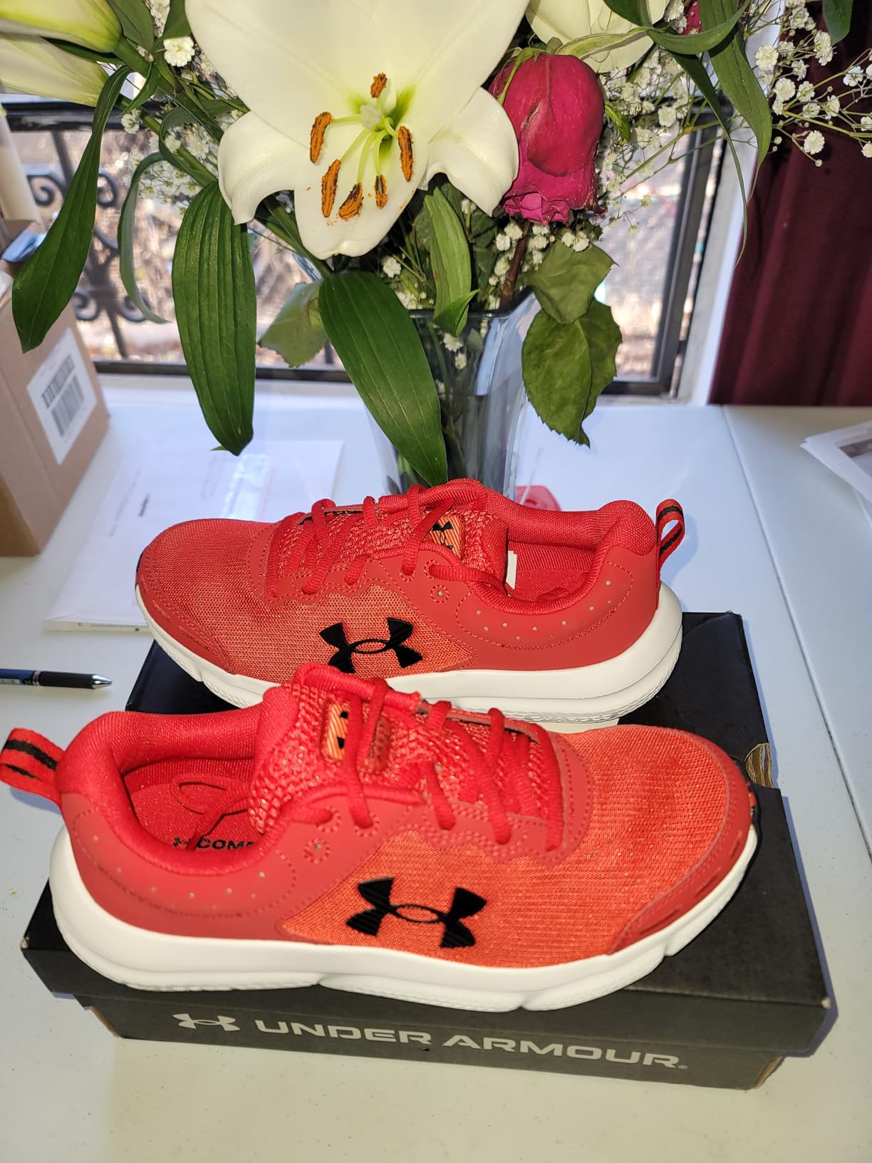 Under Armour Men's Charged Assert 10 Cross Trainer Shoes customer photo 2