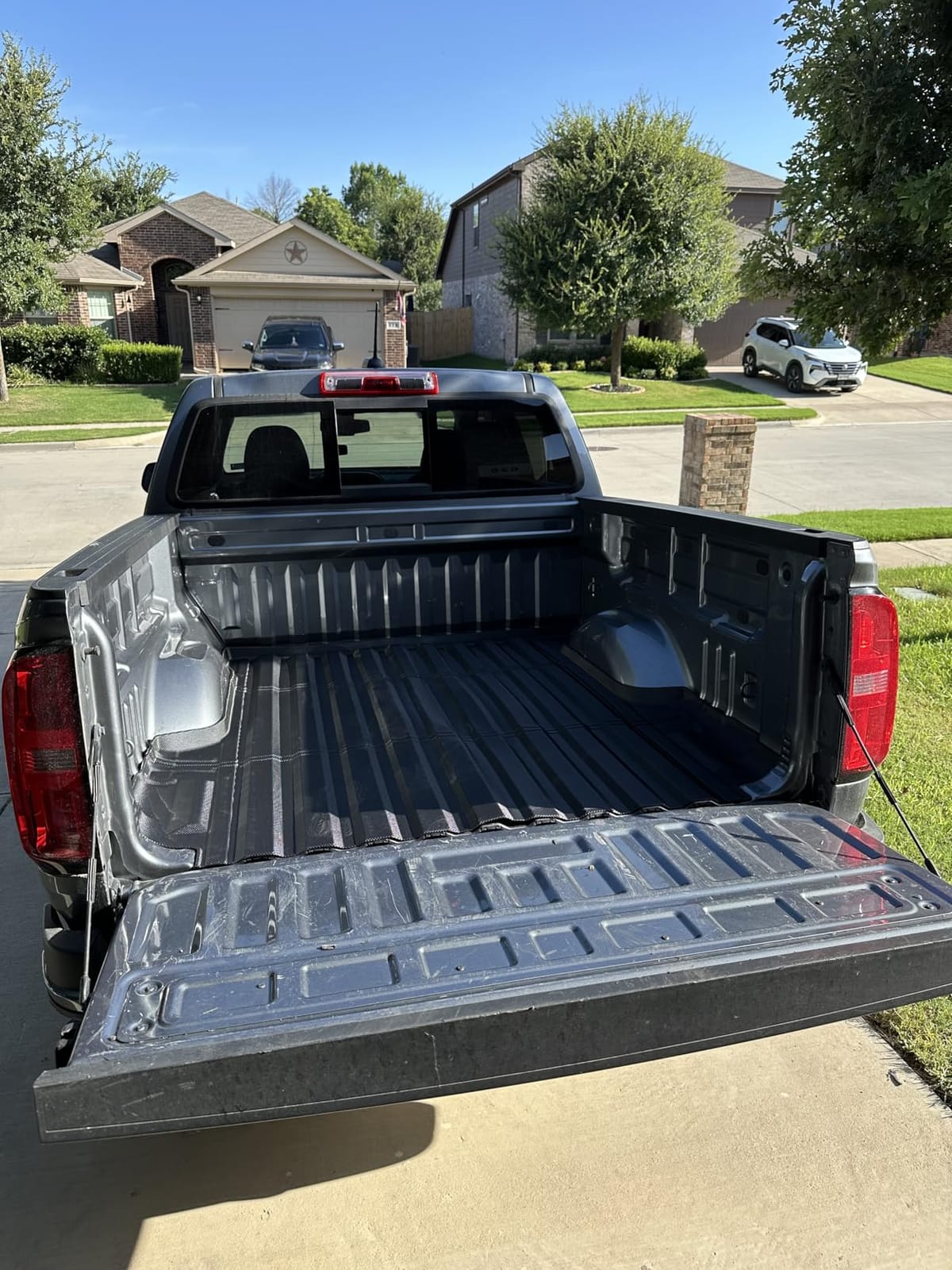 Nilight 8FT Truck Bed Rubber Mat Heavy-Duty Universal Fit for Ram Ford | 1/4 Inch Thick Rubber, 4 x 8 FT, Trim-to-Fit Design, Anti-Slip, Durable & Weathertech customer photo 2