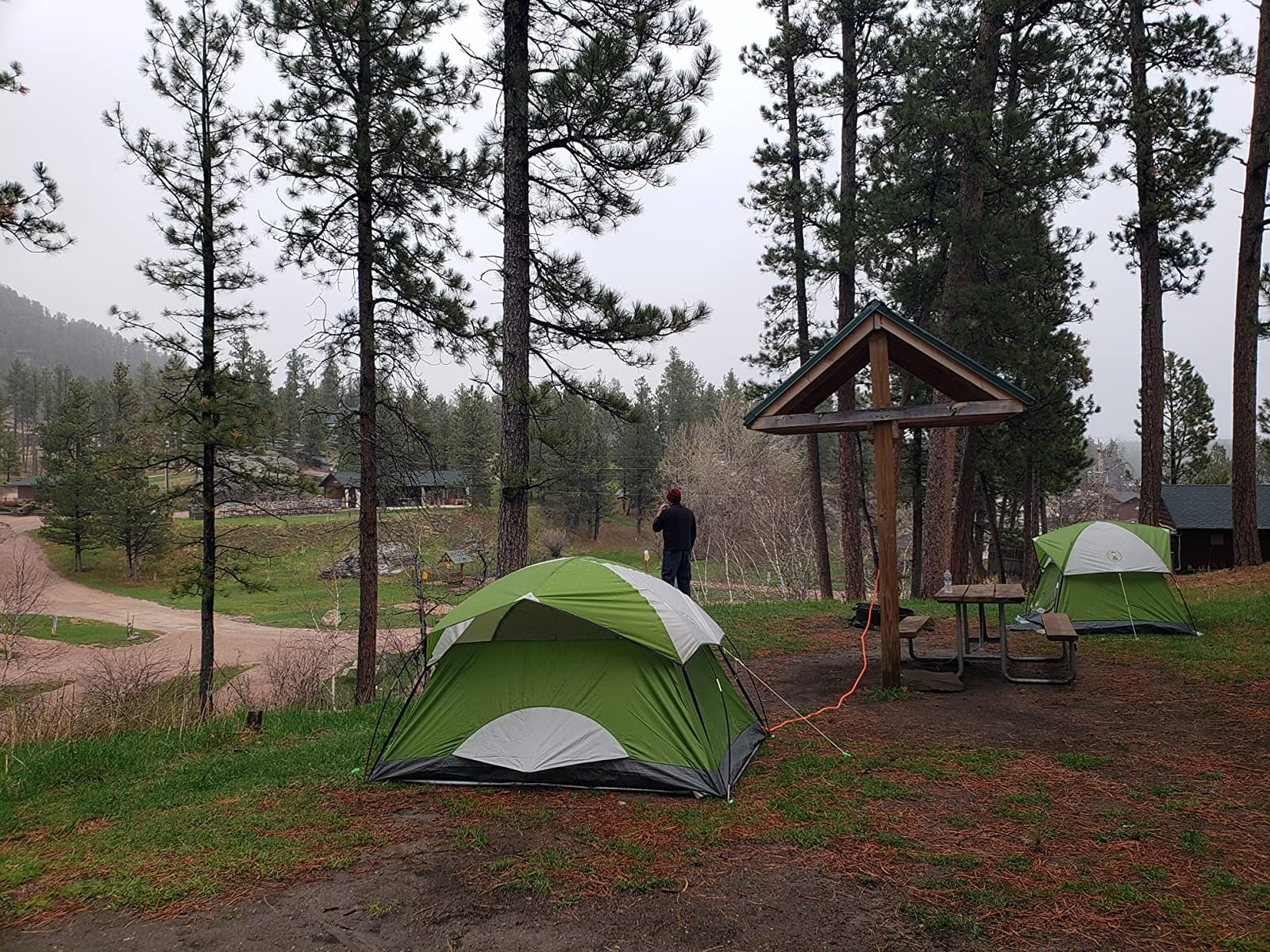 Coleman Sundome Camping Tent with Rainfly, 2/3/4/6 Person Tent Sets Up in 10 Mins, Weatherproof Shelter for Camping, Festivals, Backyard, Sleepovers, & More customer photo 1