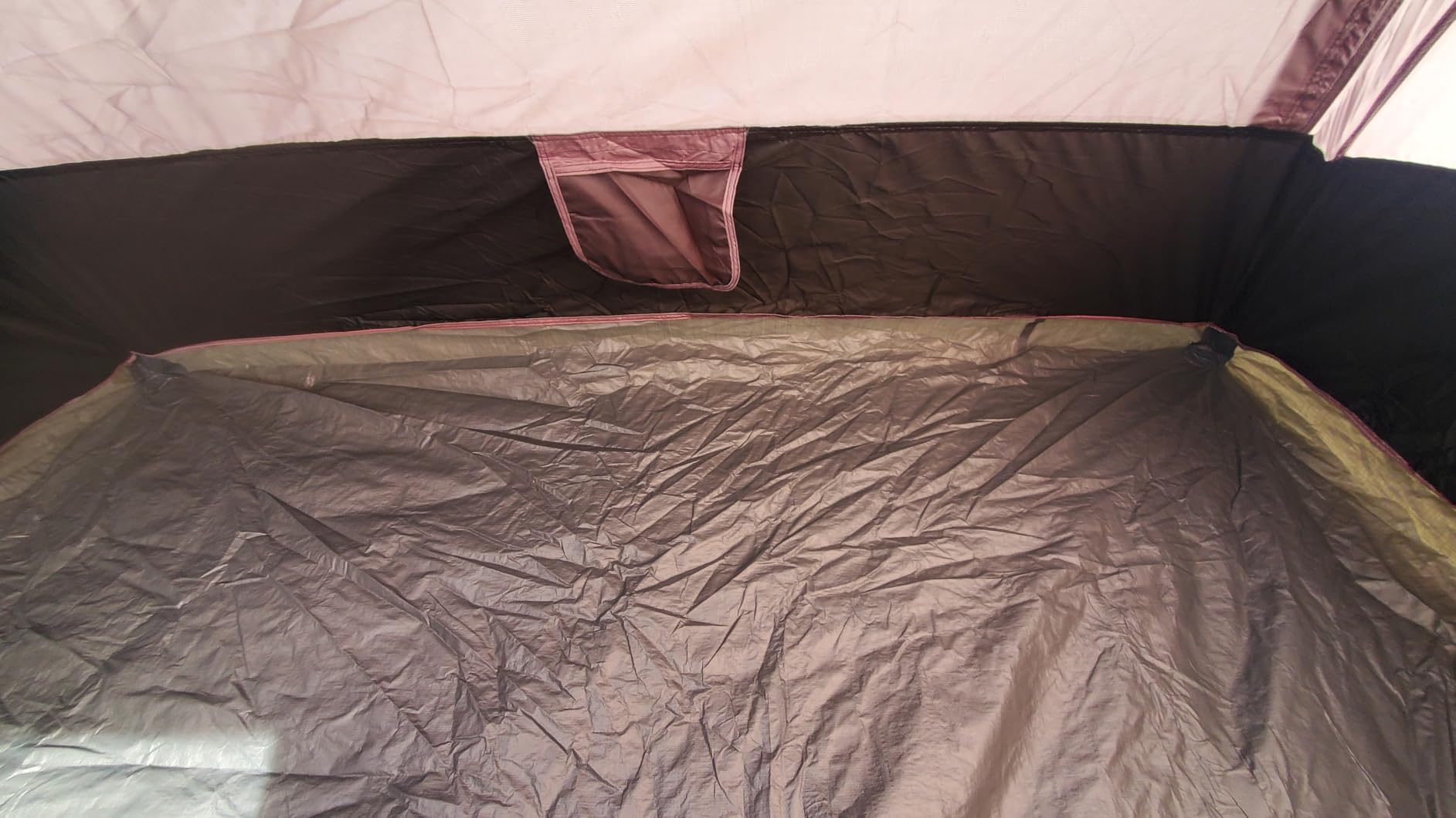 Coleman 4/6/8/10 Person Instant Camping Tent with 1-Minute Setup, Large Family Tent with Pre-Attached Poles, Air Vent, & Carry Bag, Sets Up in About 60 Seconds customer photo 1