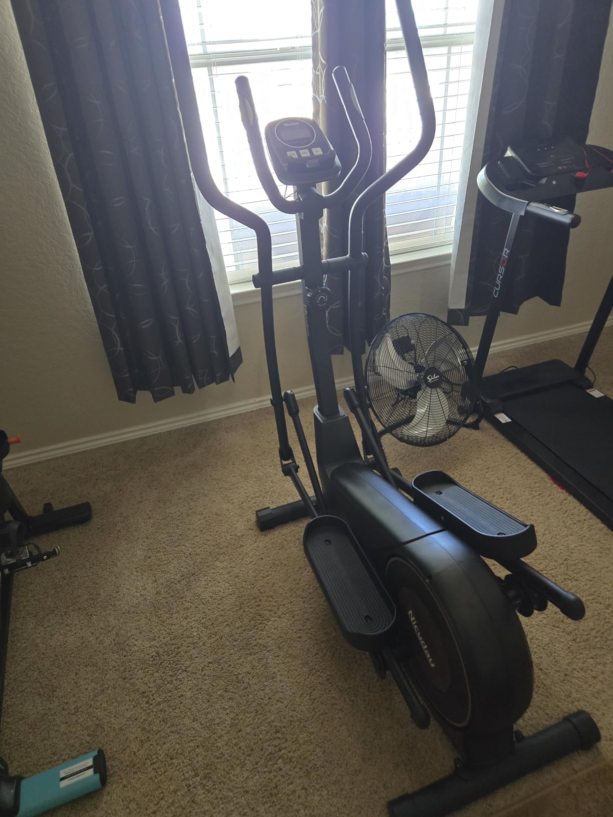 Niceday Elliptical Exercise Machine with 15.5/18/19IN Long Stride | Compact Elliptical Machine for Home Use, 16 Resistance Levels; 400LBS Stable Loading Capacity; Kinomap APP Support customer photo 2