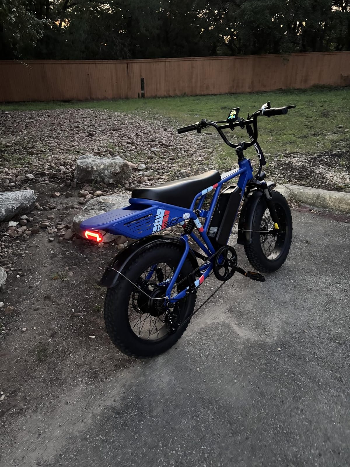 Jasion RetroVolt & Pro Electric Bikes for Adults, Fat Tire, All-Terrain | Removable battery, 2000W peak, 30/38MPH, 70/90-mile range, hydraulic brakes, IPX6, for city rides, beaches customer photo 2