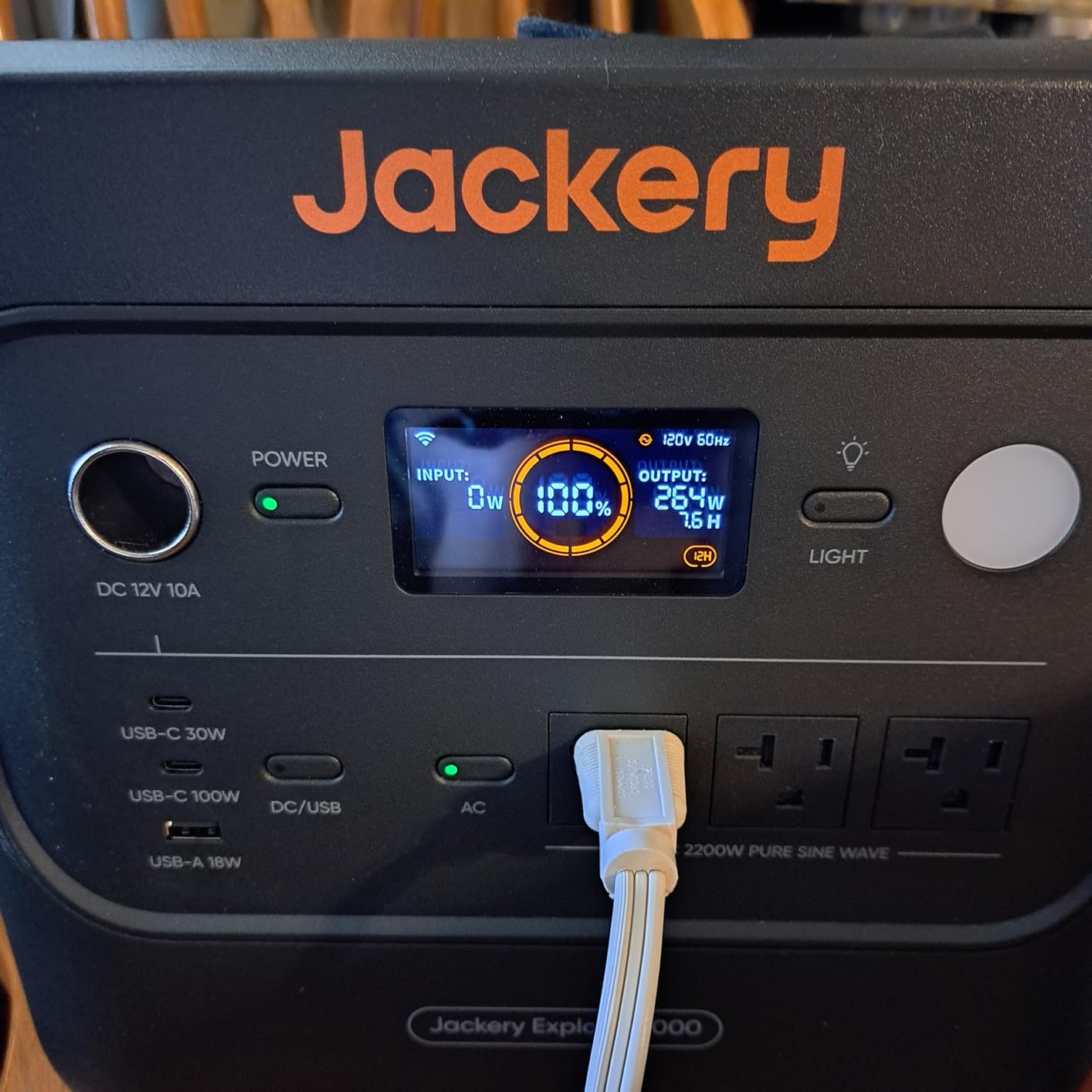 Jackery Explorer 2000 v2 Portable Power Station, 2042Wh, 2200W AC Output | LiFePO4 Battery, USB-C PD 100W Fast Charging, Solar Generator for Emergencies, Power Outages, Camping (Solar Panel Optional) customer photo 1