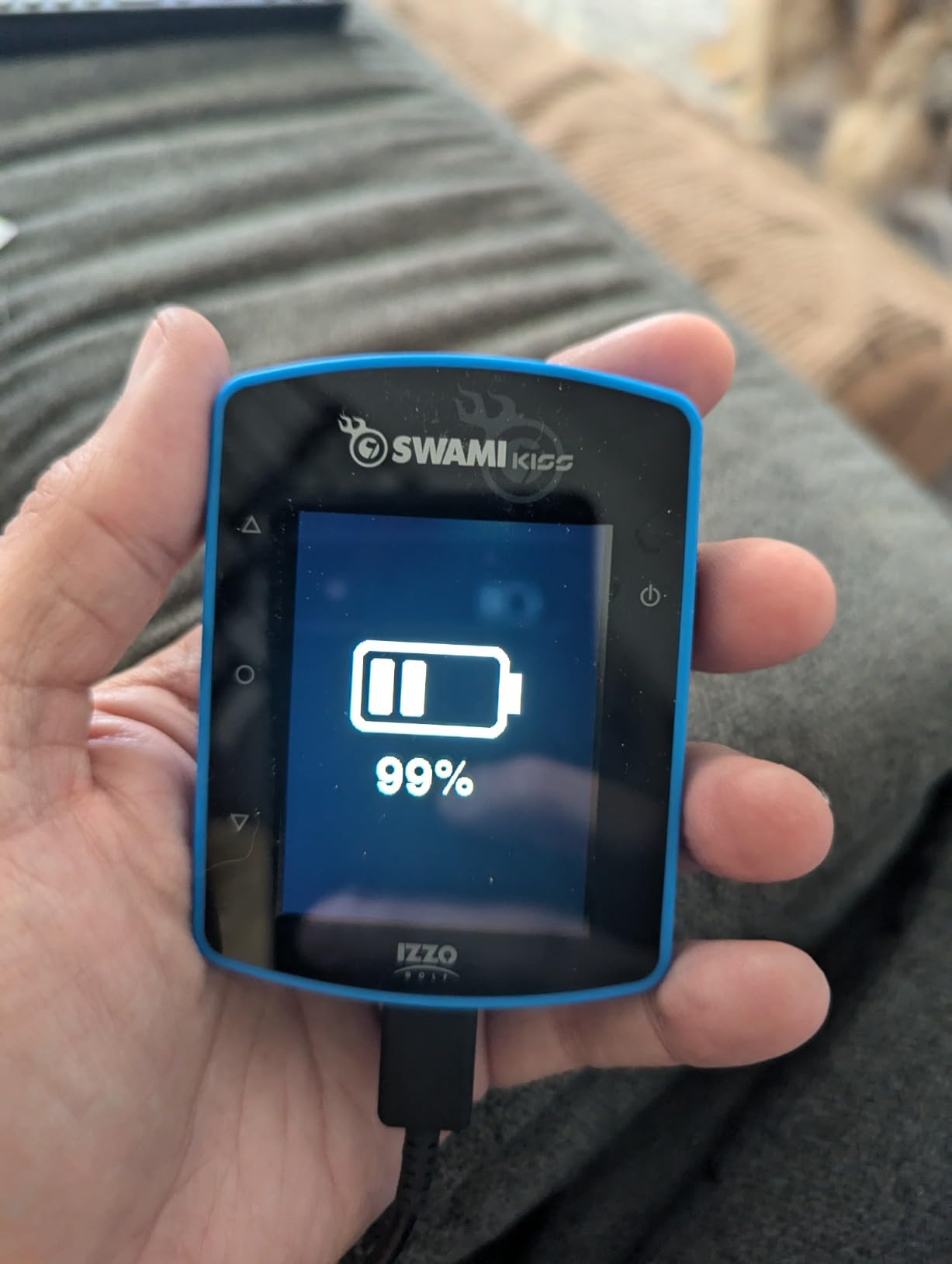Swami KISS 2.0 Handheld Golf GPS Ragnefinder with Integrated Magnets - Blue customer photo 1