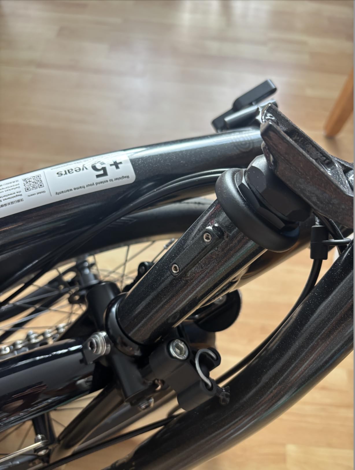 Brompton Superlight Folding Commuter Bike P Line 4-Speed | Compact Urban Bike for Adults, Titanium Rear Frame customer photo 2