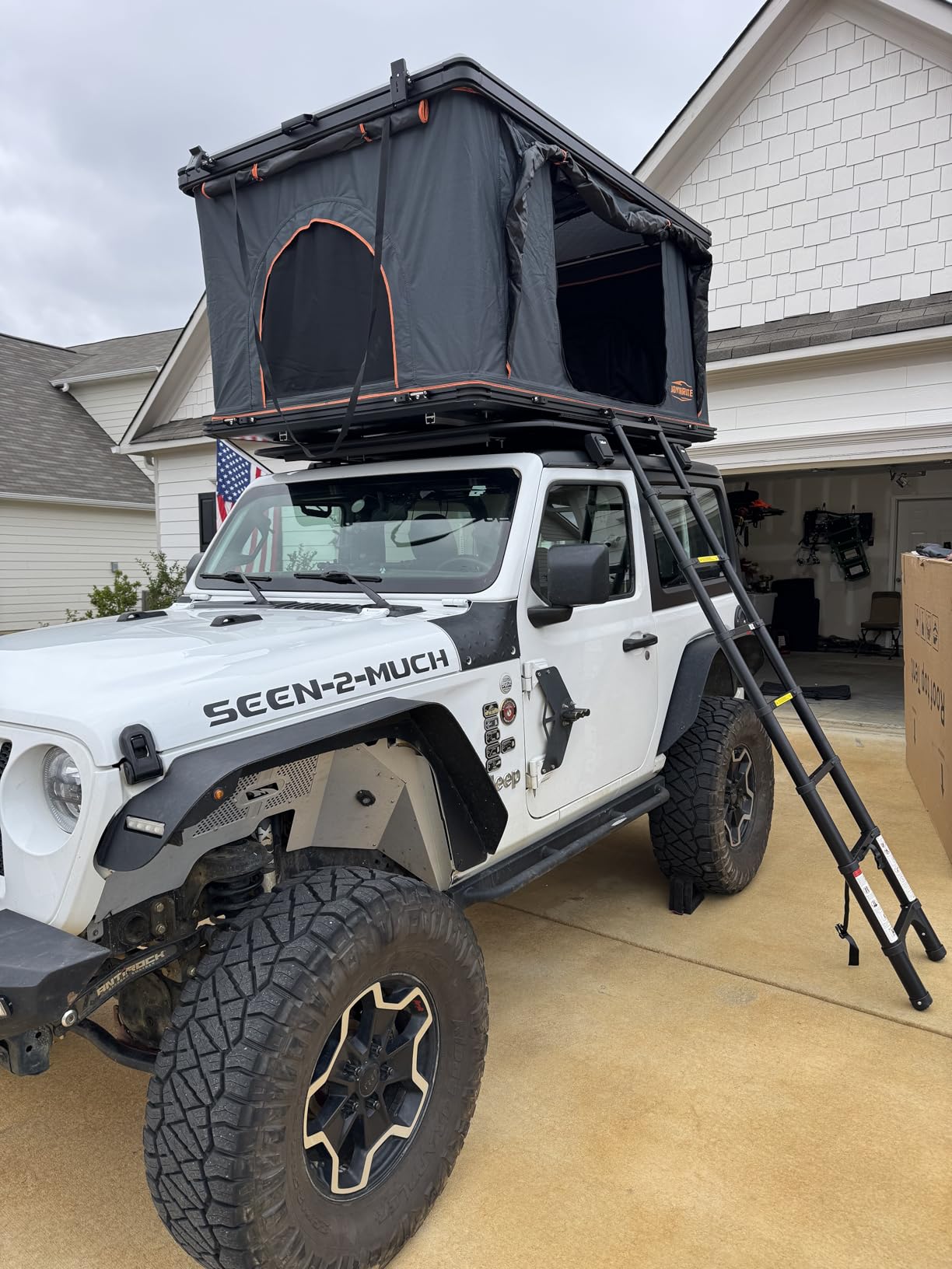 Rooftop Tent Hard Shell with Winter Insulation for 4-Season Camping | Aluminum hardshell, 2-layer mat, LED light strip, 2 Person Car Roof top tent, Suitable for Jeep Truck SUV Trailer customer photo 2
