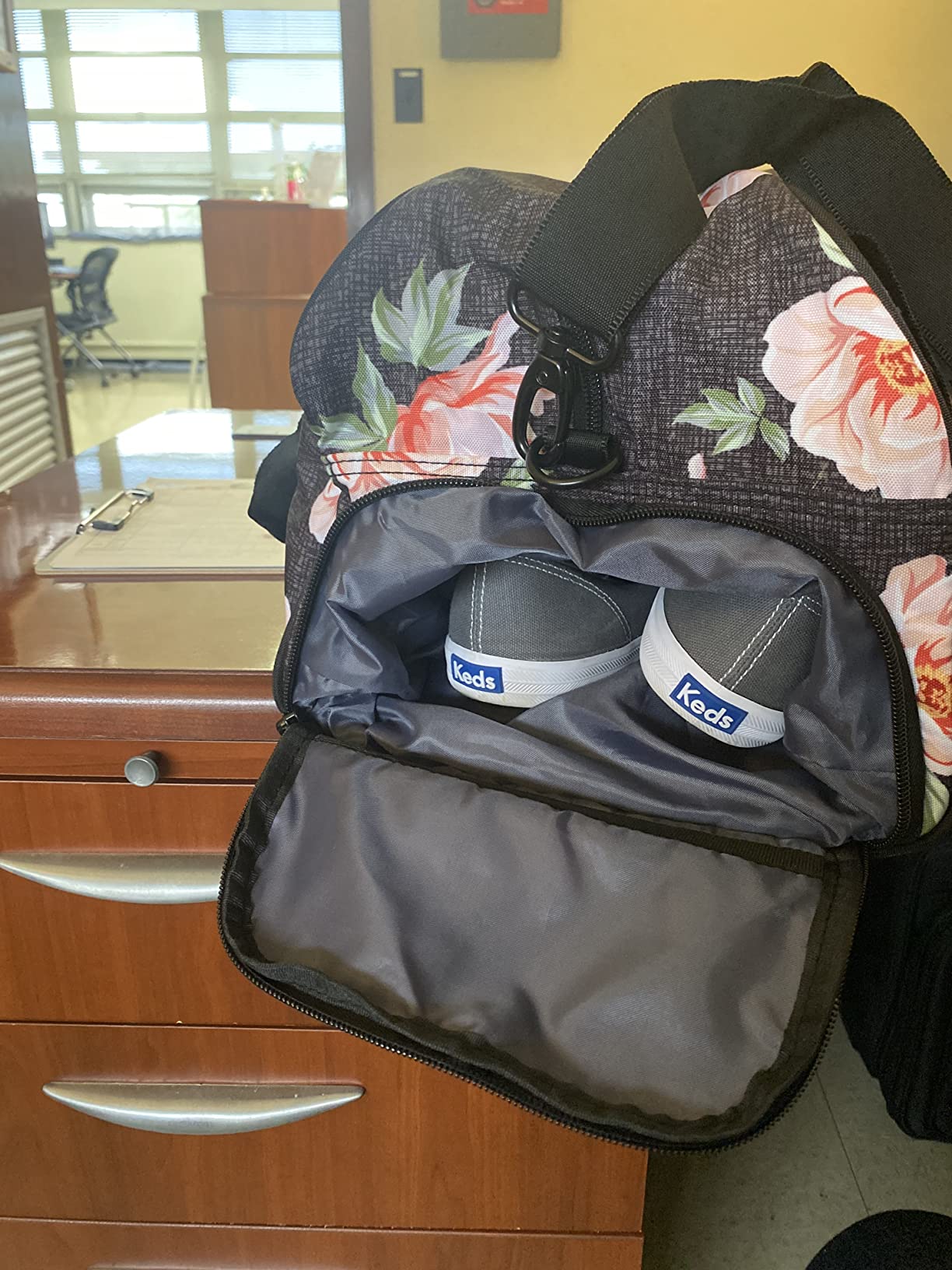 Vooray Burner Small Gym Bag for Women and Men, 23L customer photo 1