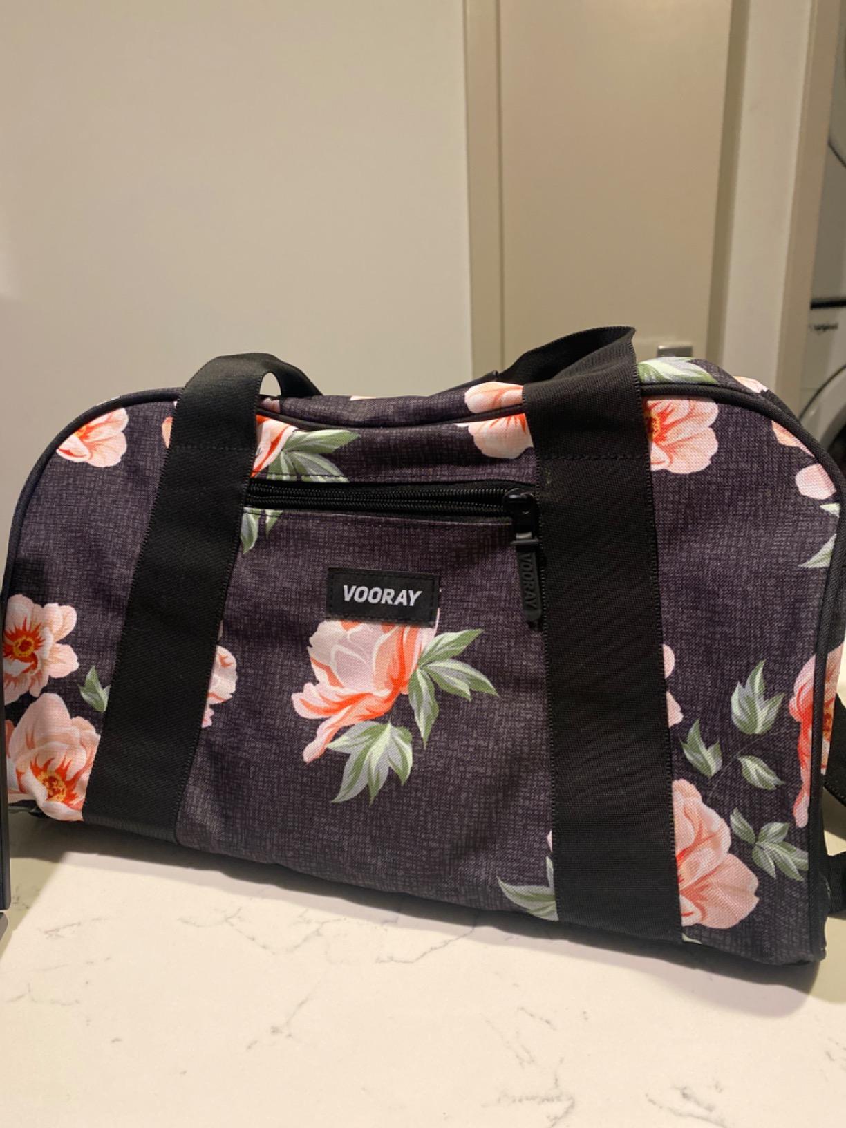 Vooray Burner Small Gym Bag for Women and Men, 23L customer photo 2