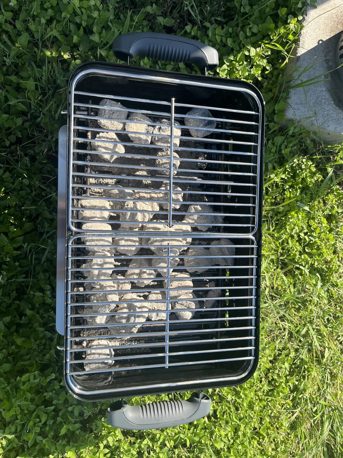 Weber Go-Anywhere Portable Charcoal Grill customer photo 2