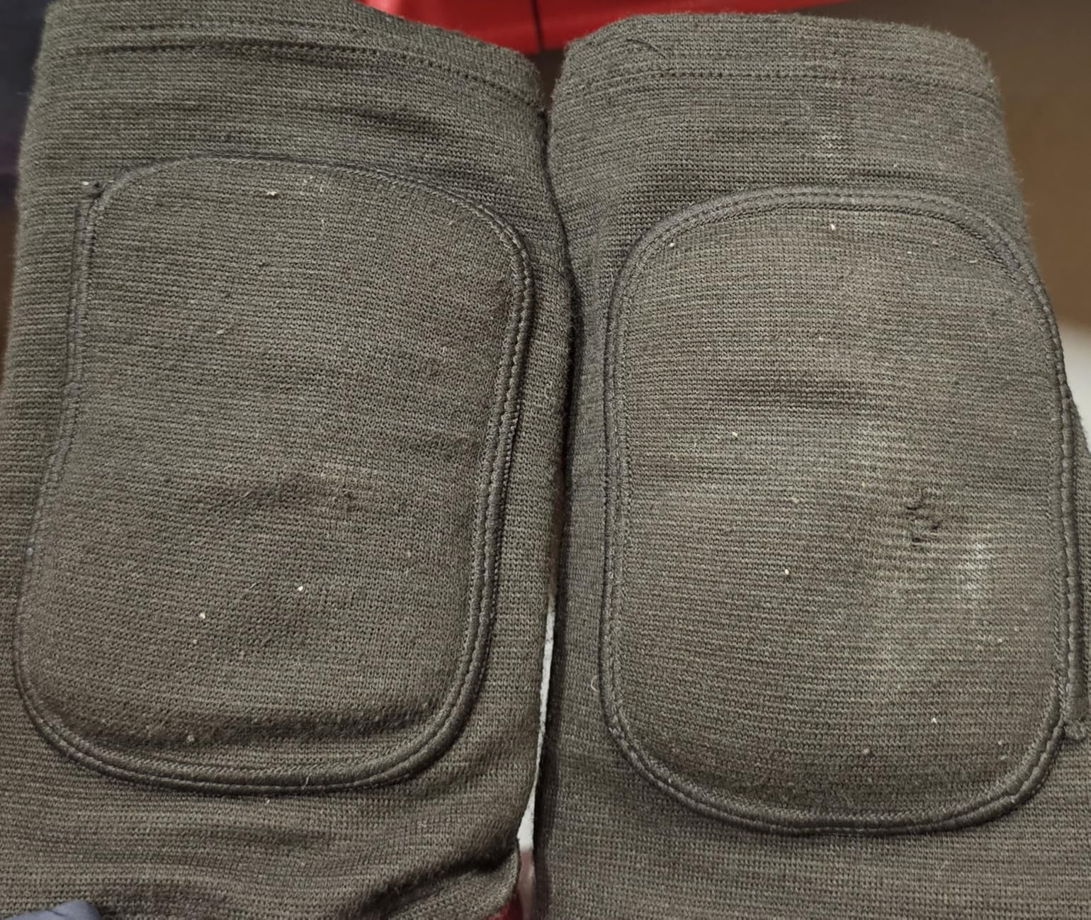 obmwang Volleyball Knee Pads and Volleyball Arm Pads Set for Kids Youth Volleyball Yoga Dance Football Basketball Running, Large customer photo 2