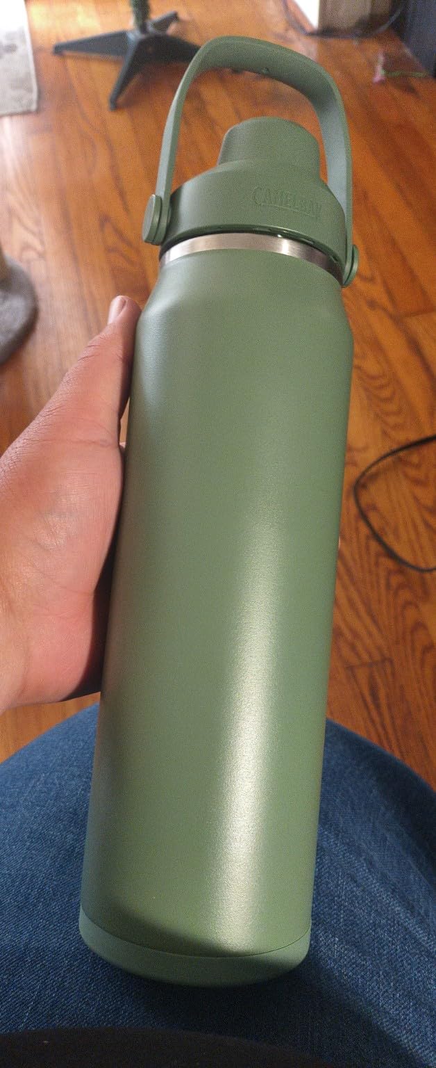 CamelBak Thrive Chug Stainless Steel Water Bottle 32oz, Moss | Secure Leak Resistant Lid, Long Lasting Temperature Control, Dry and Comfortable Carry, Durable and Easy to Transport customer photo 1
