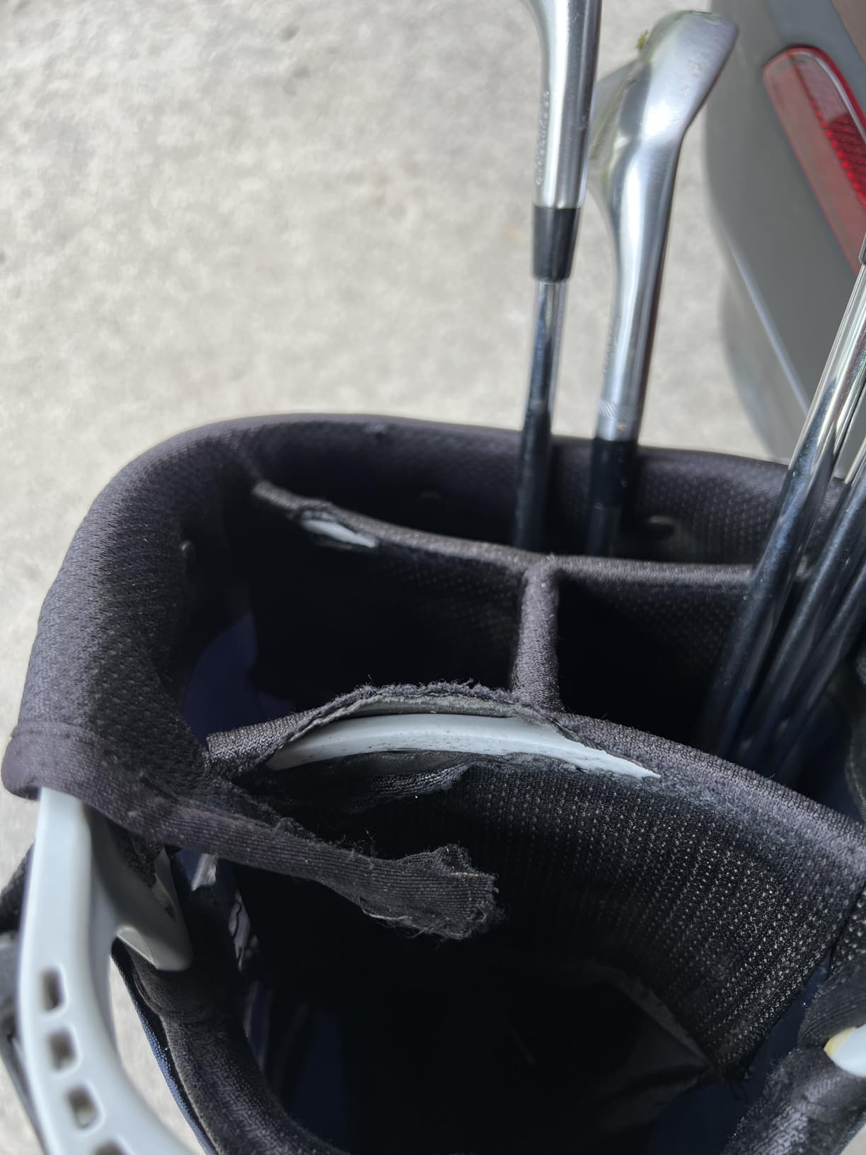 Titleist - Players 4 Carbon Golf Bag customer photo 2