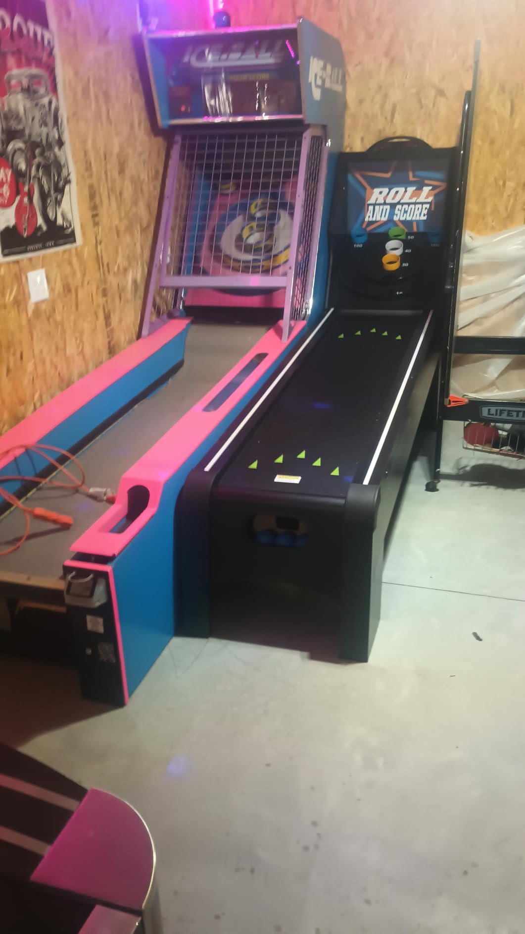 VEVOR Roll and Score Classic Arcade Game Table, Sky Ball Table Machine, LED Electronic Scorer & Track Lighting, Sound, Automatic Ball Return, Home Recreation Game Room customer photo 1