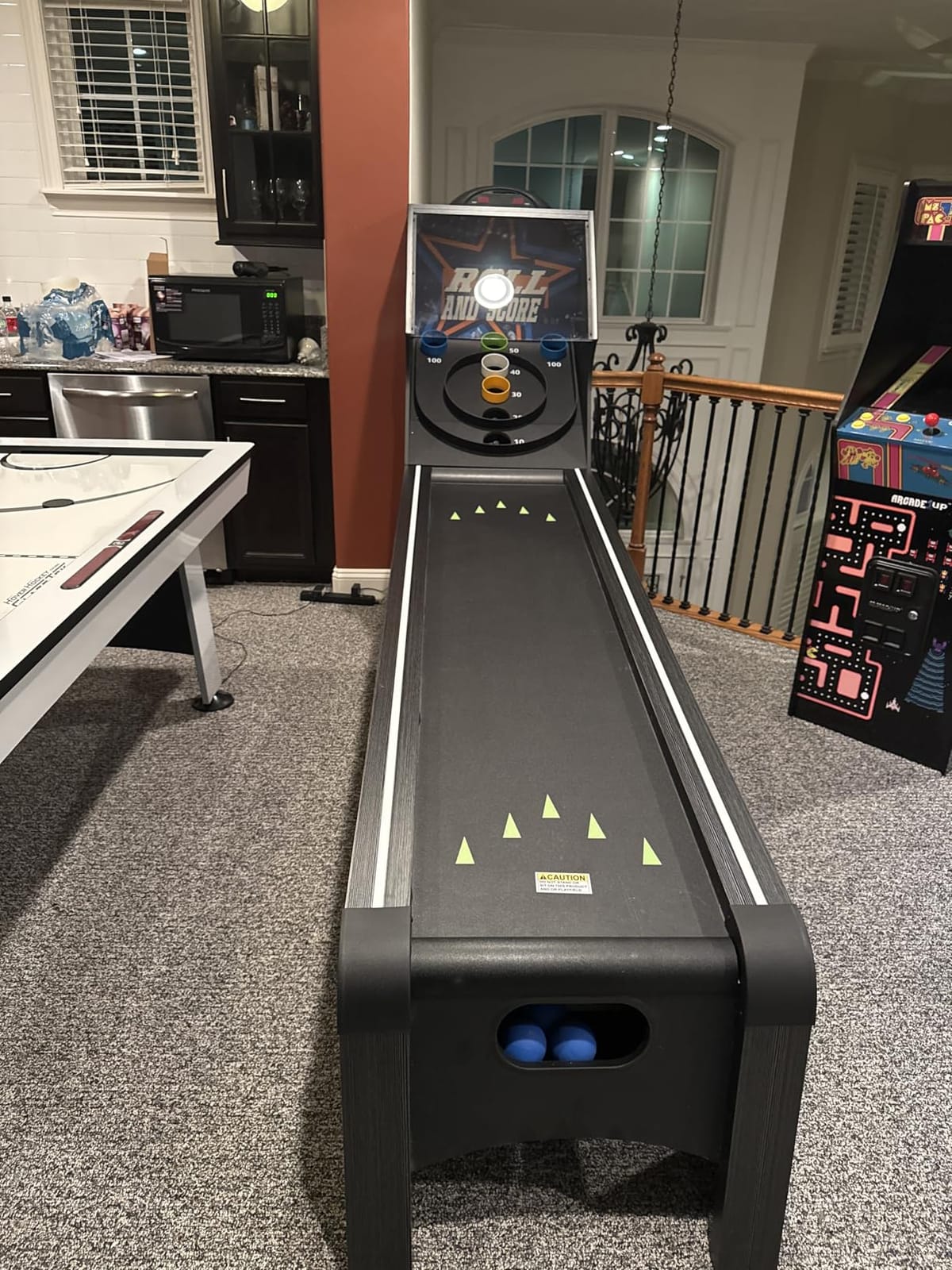 VEVOR Roll and Score Classic Arcade Game Table, Sky Ball Table Machine, LED Electronic Scorer & Track Lighting, Sound, Automatic Ball Return, Home Recreation Game Room customer photo 2