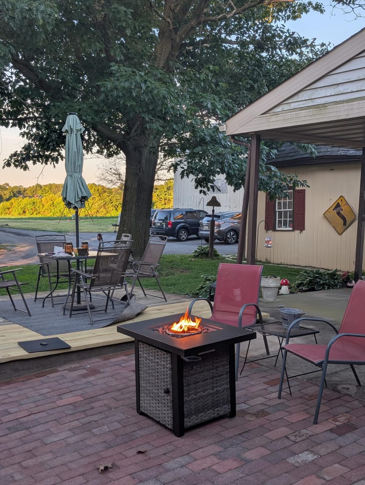 OutVue 32 inch Propane Fire Pit Table with 2 Drink Holders | Fire Pit Table with Lid & Lava Rock, 50000 BTU Propane Fire Pit, Outdoor Gas Fire Pit Table for Patio, Garden customer photo 2
