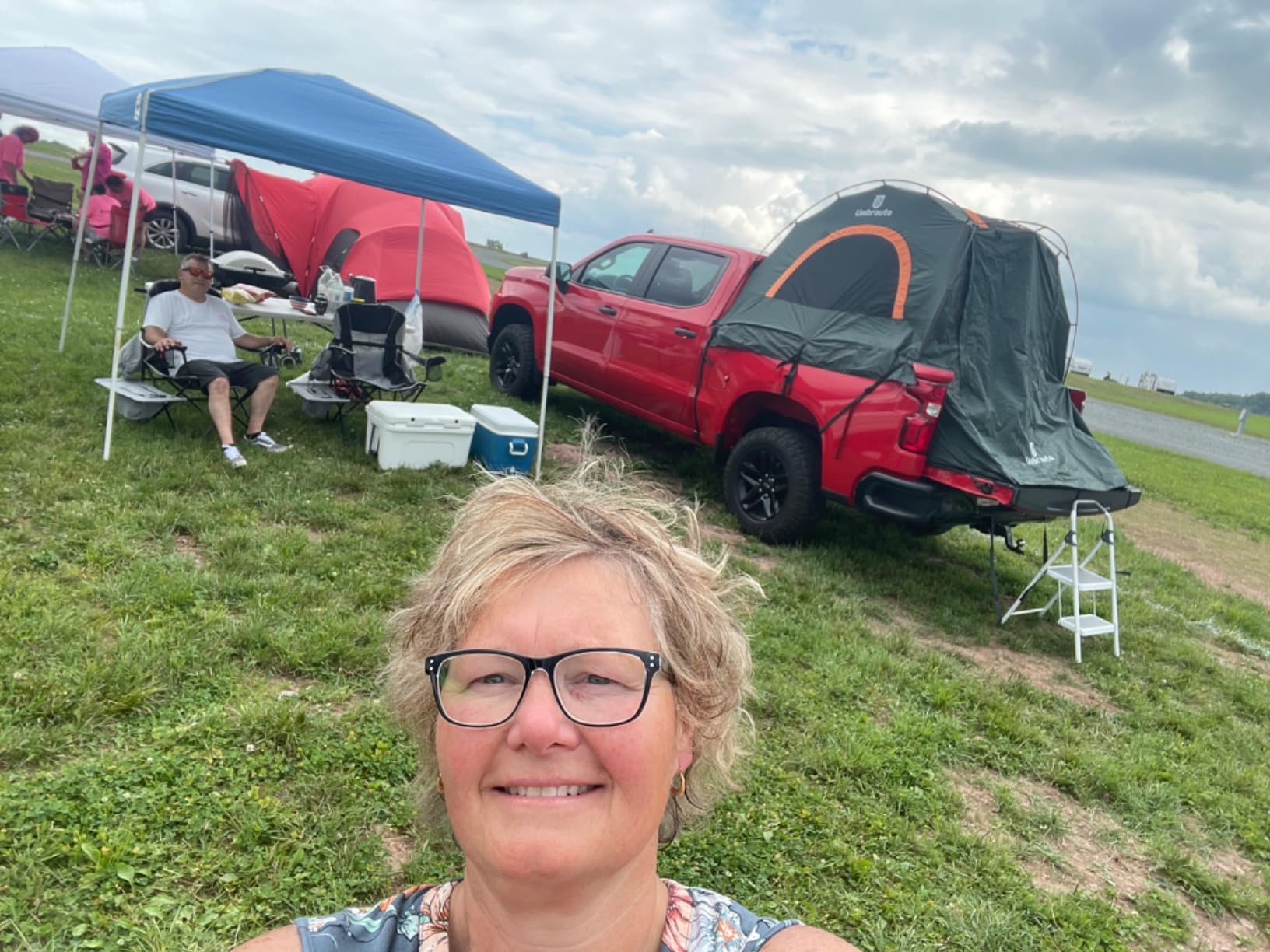 Truck Bed Tent 5.5-6ft: Easy Set Up Umburato Pickup Truck Tents for Camping, Waterproof PU3000mm Canopy for Truck Camper, Portable, Spacious for 2 Person Green customer photo 1