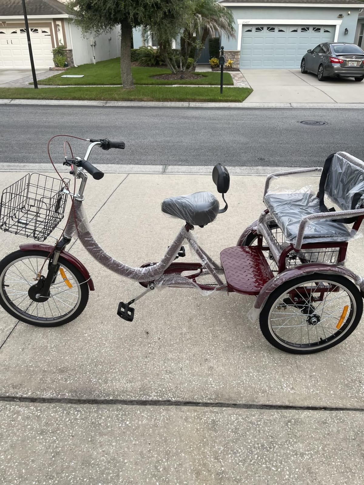 MOOITZ Adult Tricycle, 20 Inch 3-Wheel Bikes, Trike for Adults with Seat, Low Step-Through Cruiser Bike with Front and Rear Baskets, Adult Tricycles for Women, Seniors, Men customer photo 1