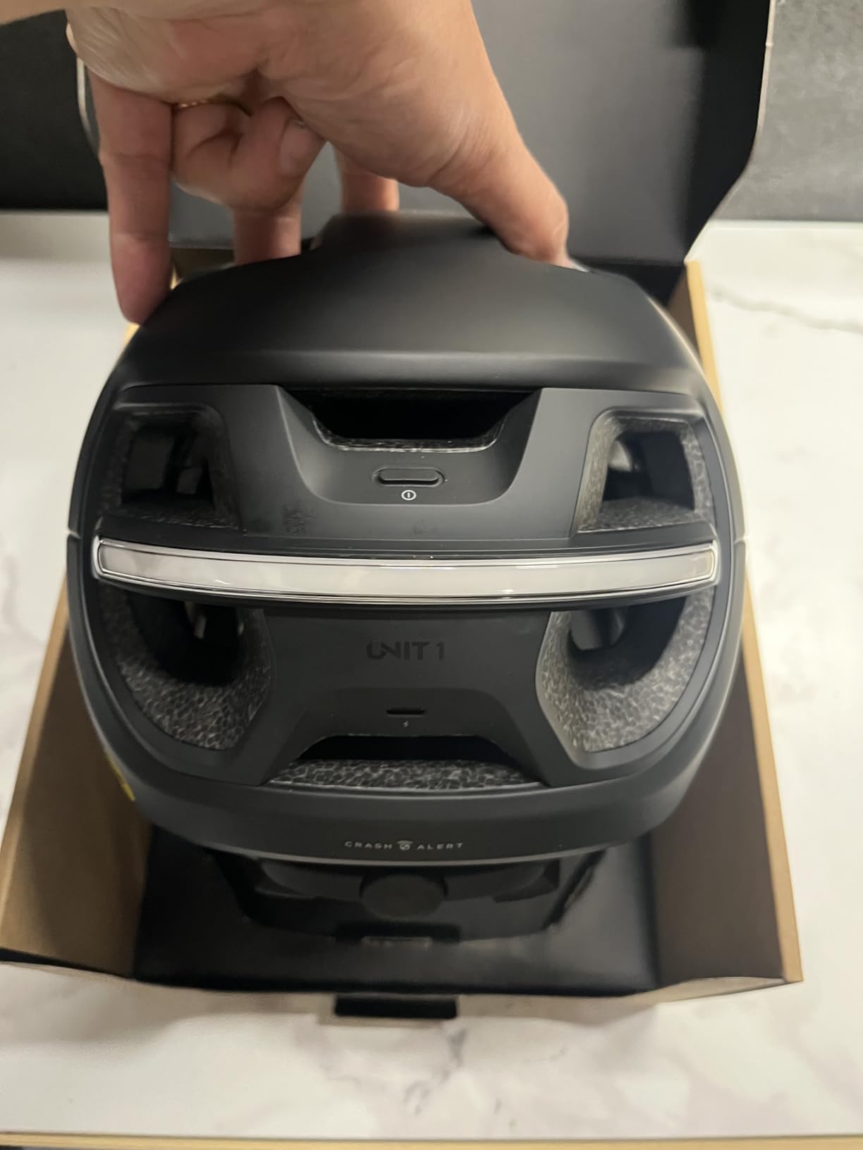 UNIT 1 AURA Smart E-Bike Helmet with Turn Signals & Brake Light customer photo 2