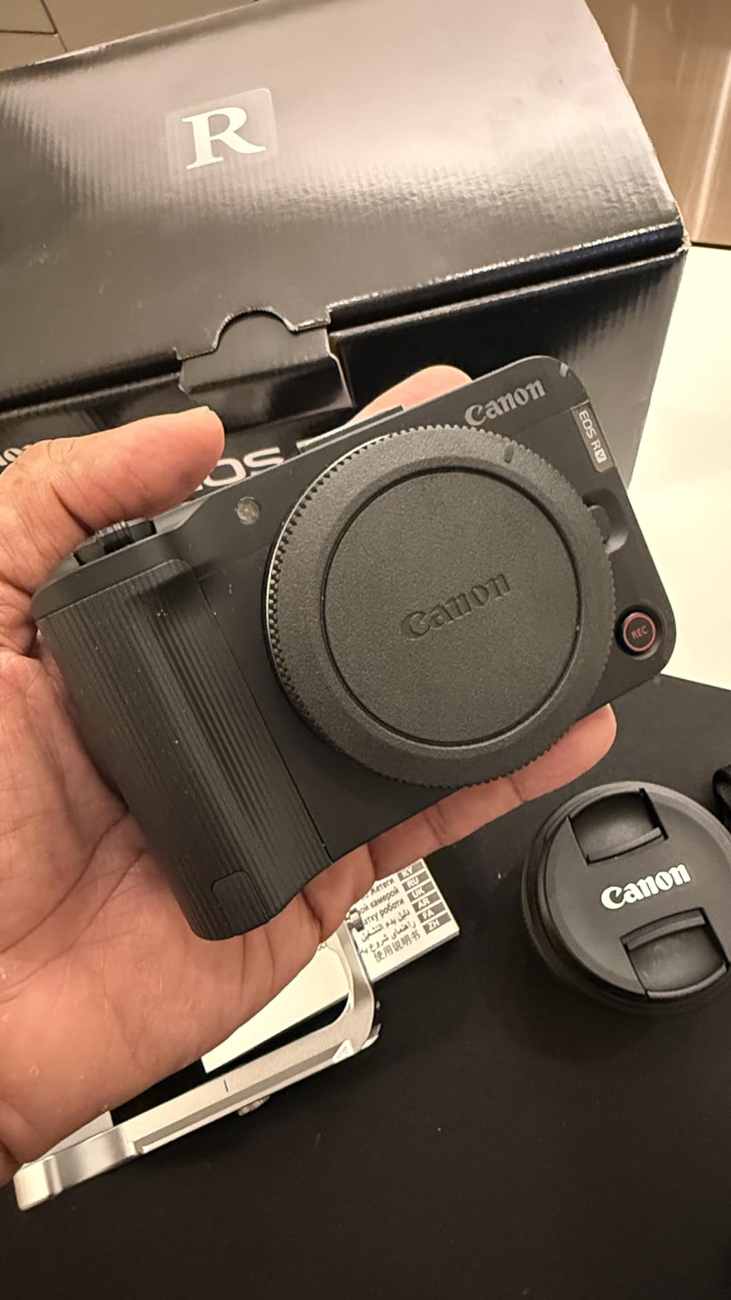 Canon EOS R50 V Mirrorless Camera (Body Only) - APS-C Digital Camera, Flip Screen 4K Video, Interchangeable Lens Camera for Vlogging, Content Creation, Streaming, Filming, Podcasts, TikTok customer photo 2