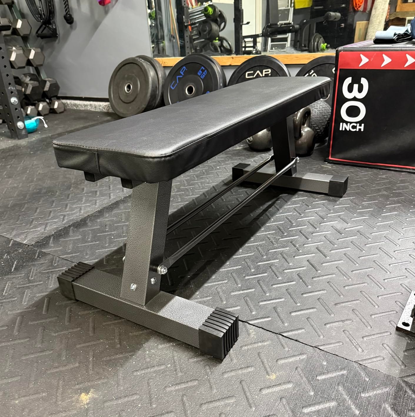 Finer Form Essential Flat Weight Bench for Home Gym, 1,000 lb Capacity | Heavy-Duty, For Bench Press, Hip Thrusts & Strength Training, Compact Home Gym Fitness Equipment, Free Workout Chart Included customer photo 2