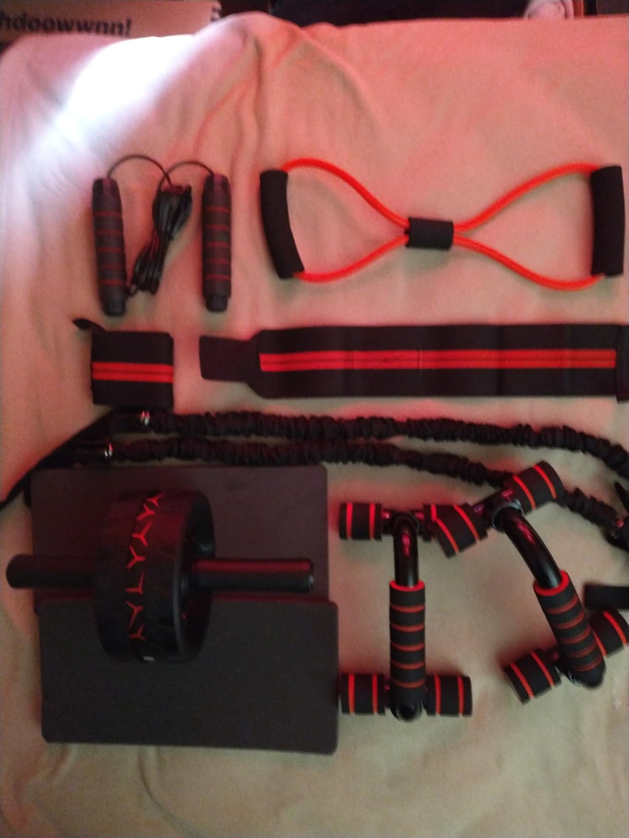 Readaeer Ab Roller Wheel, Ab Exercise Wheels Kit with Ab Roller, Resistance Bands, Knee Mat, Jump Rope, Push-Up Bar customer photo 1