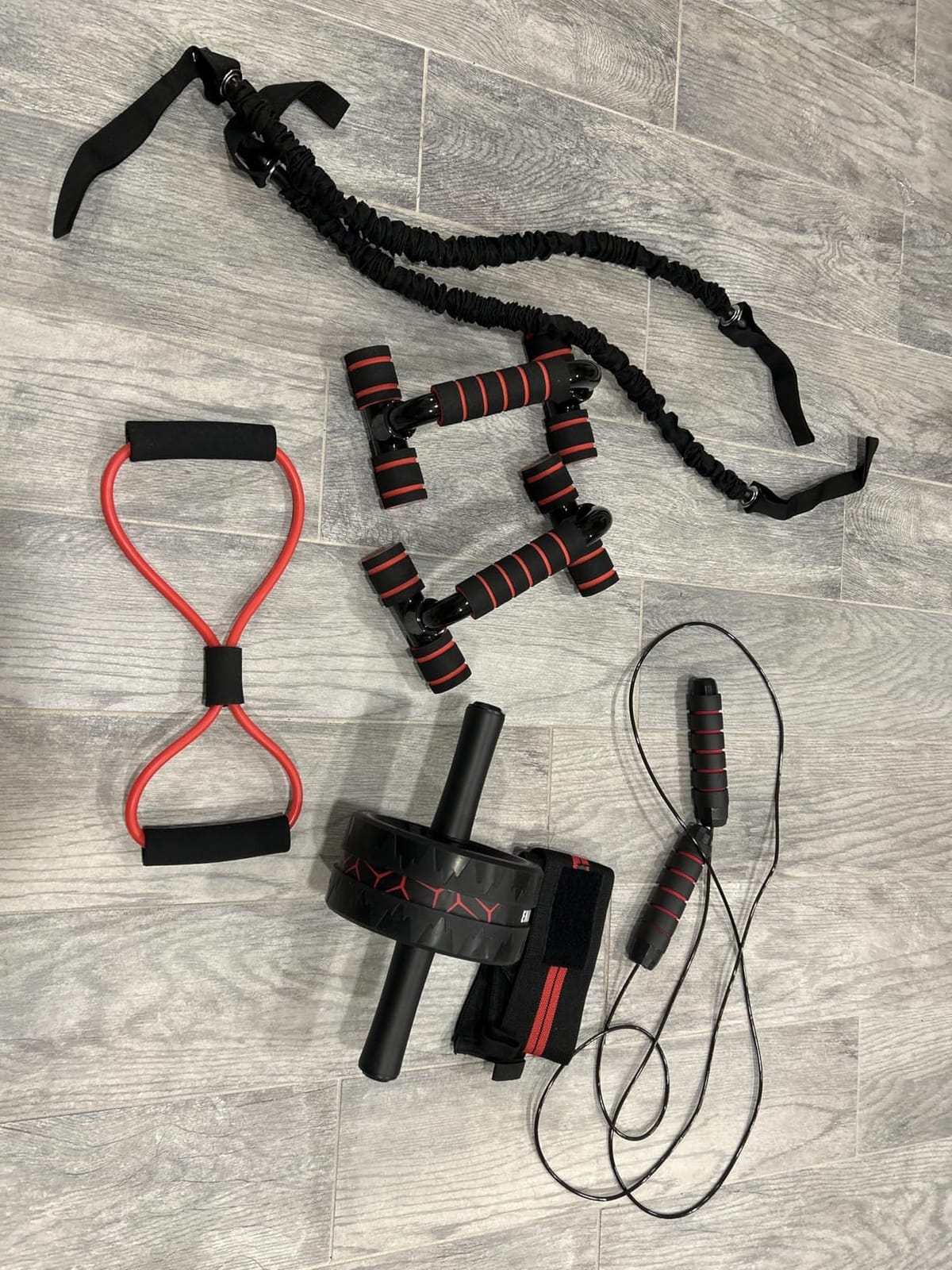Readaeer Ab Roller Wheel, Ab Exercise Wheels Kit with Ab Roller, Resistance Bands, Knee Mat, Jump Rope, Push-Up Bar customer photo 2