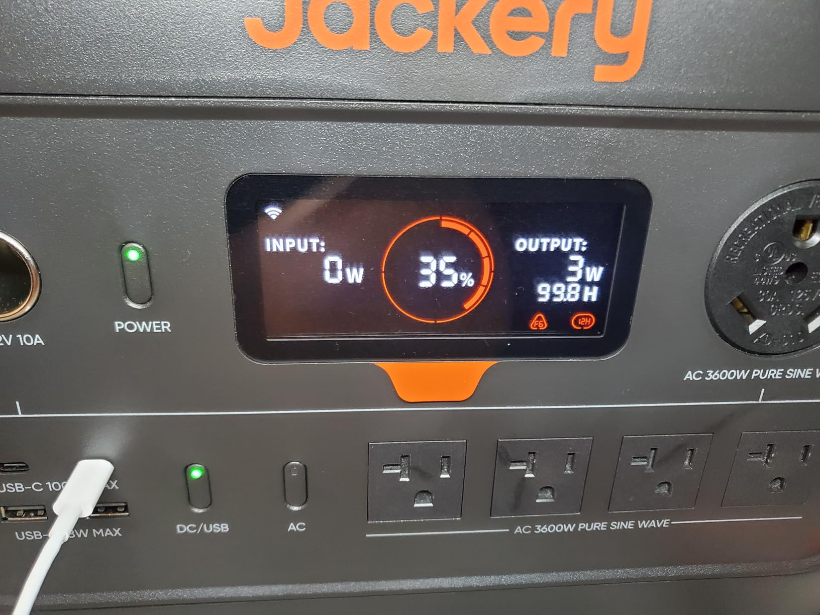 Jackery HomePower 3000 and 2x200W Solar Panels, 3072Wh, 3600W AC Output customer photo 1