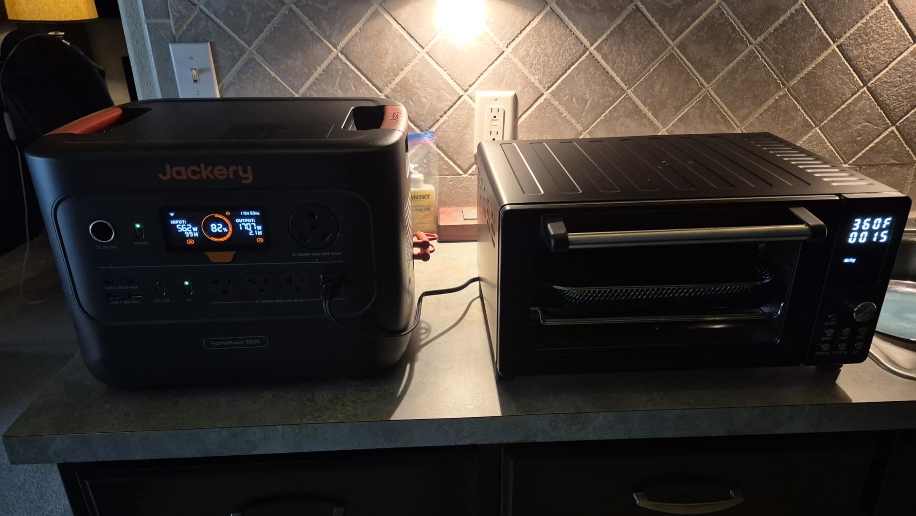 Jackery HomePower 3000 Portable Power Station, 3072Wh, 3600W AC Output | 7200W Surge, LFP Battery, Solar Generator, Essential Home Backup for Home Use, Power Outage (Solar Panel Optional) customer photo 2