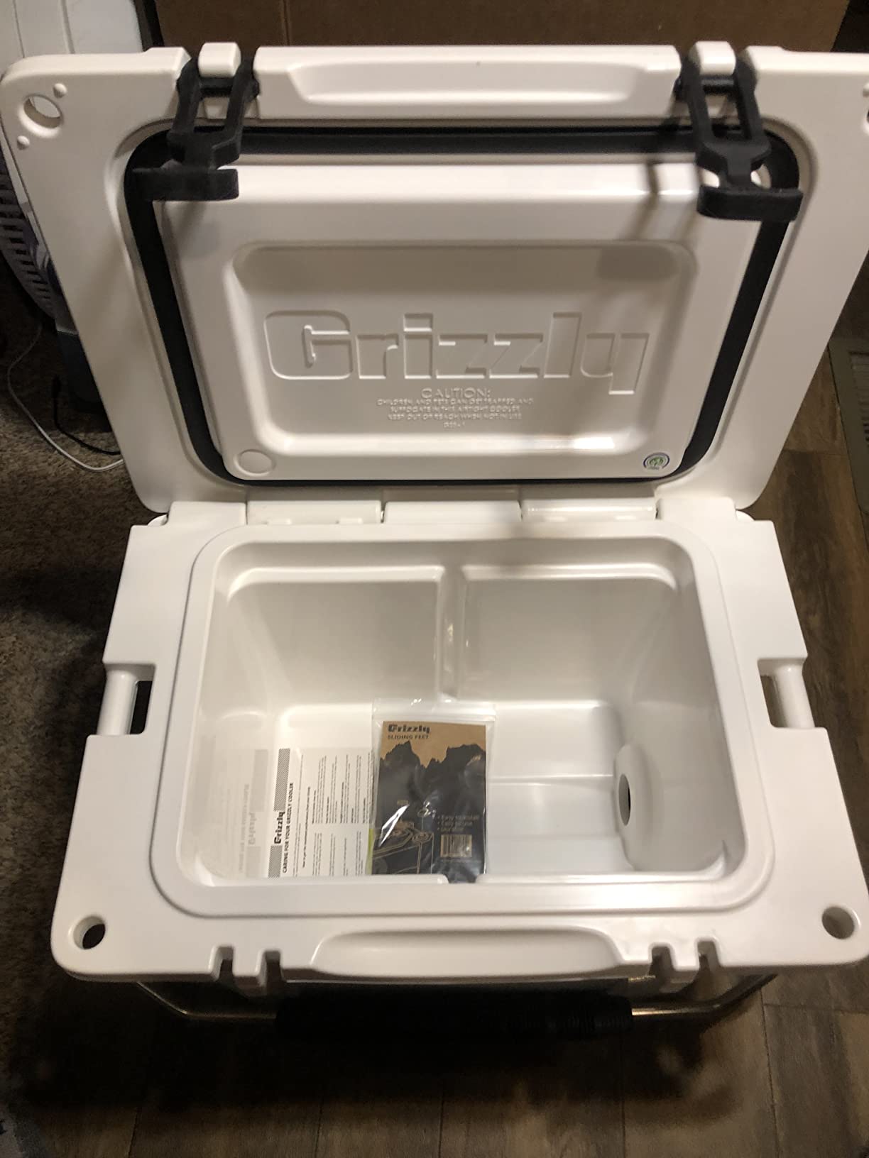 Grizzly 20 Cooler | 20 qt Ice Chest Durable Rotomolded Insulated | Made in USA | Warranty for Life | For Beach Boat Camping Fishing Hunting | G20 customer photo 1